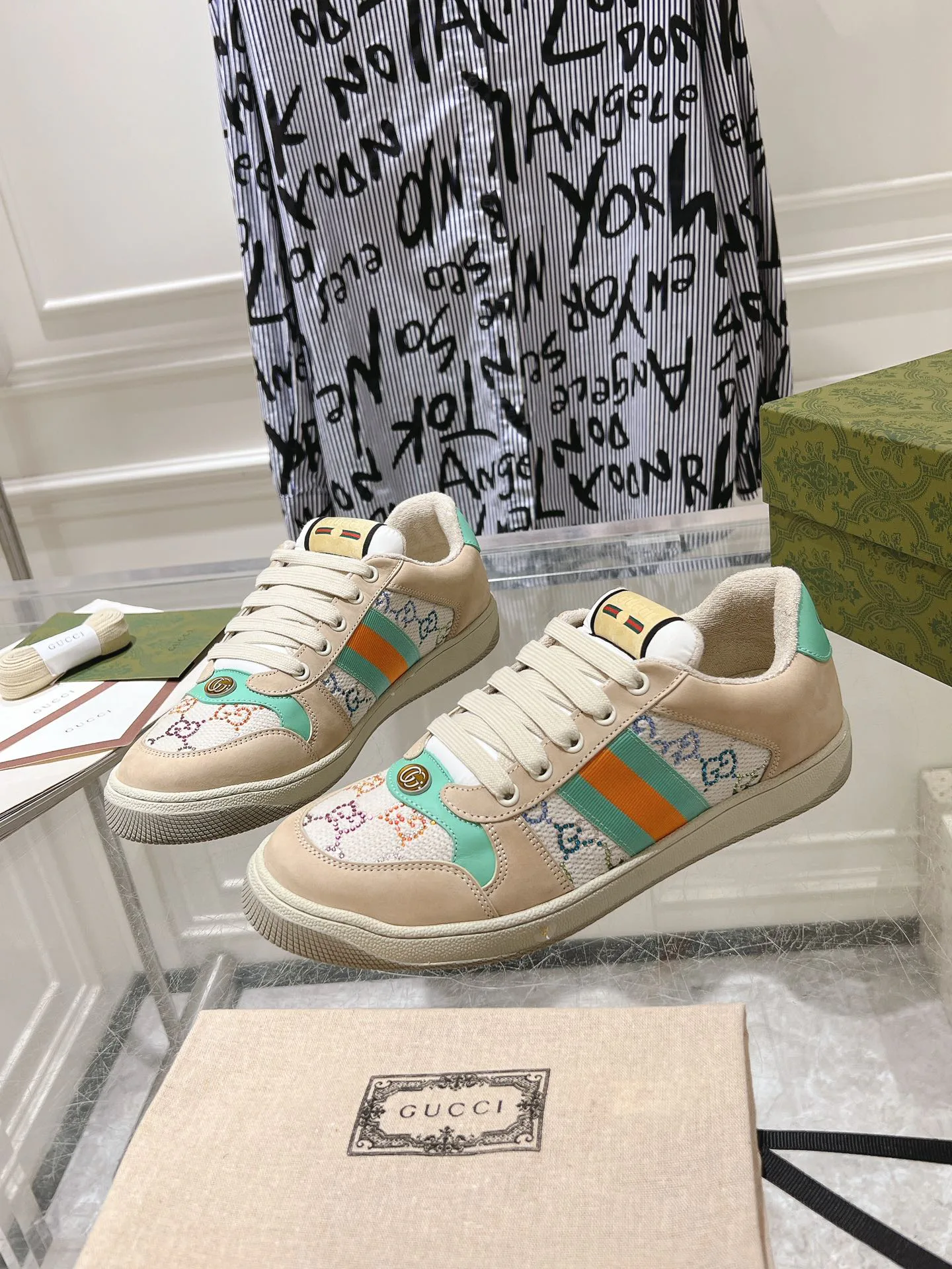 Кроссовки Женские Gucci 11709189