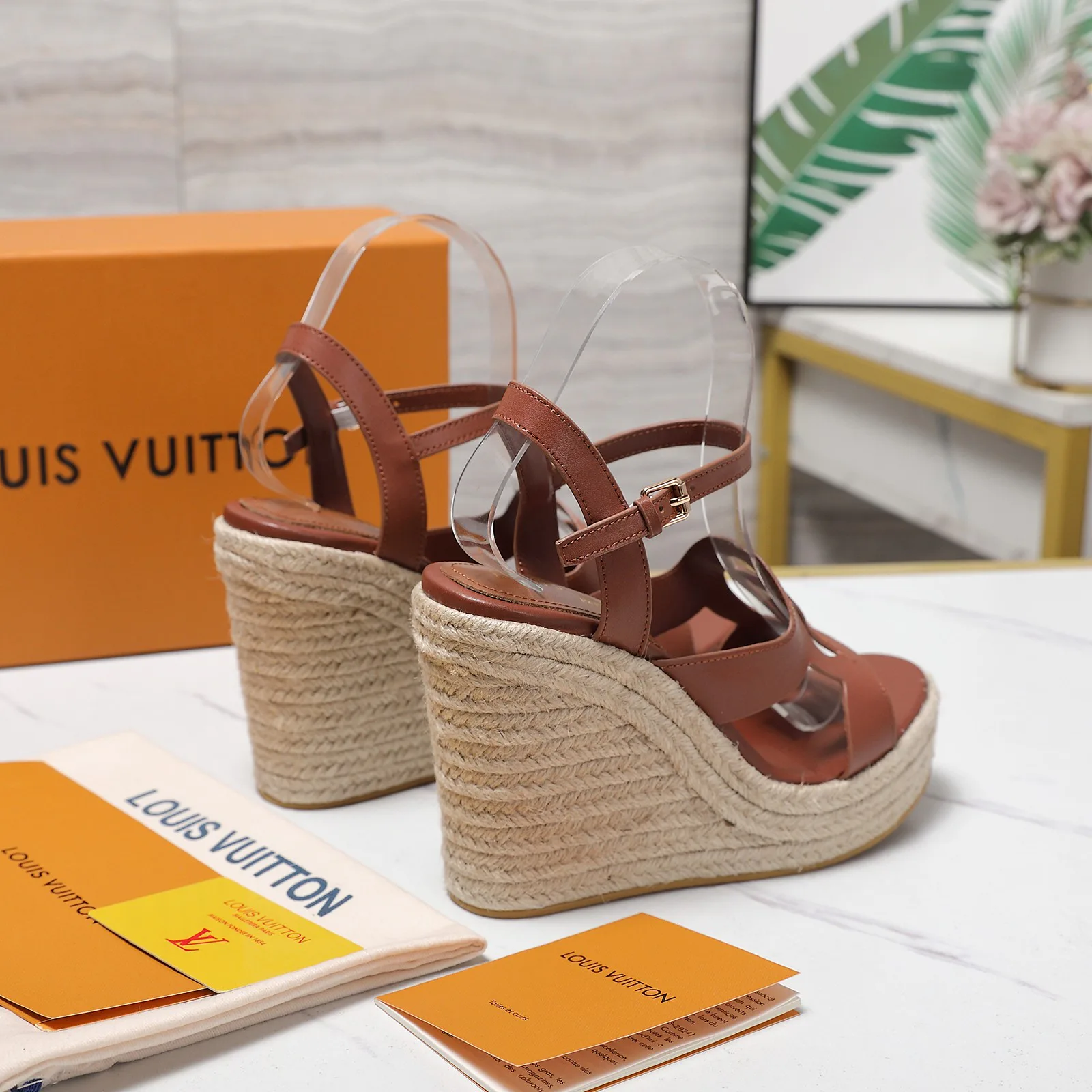 Босоножки Женские Louis Vuitton 1738980