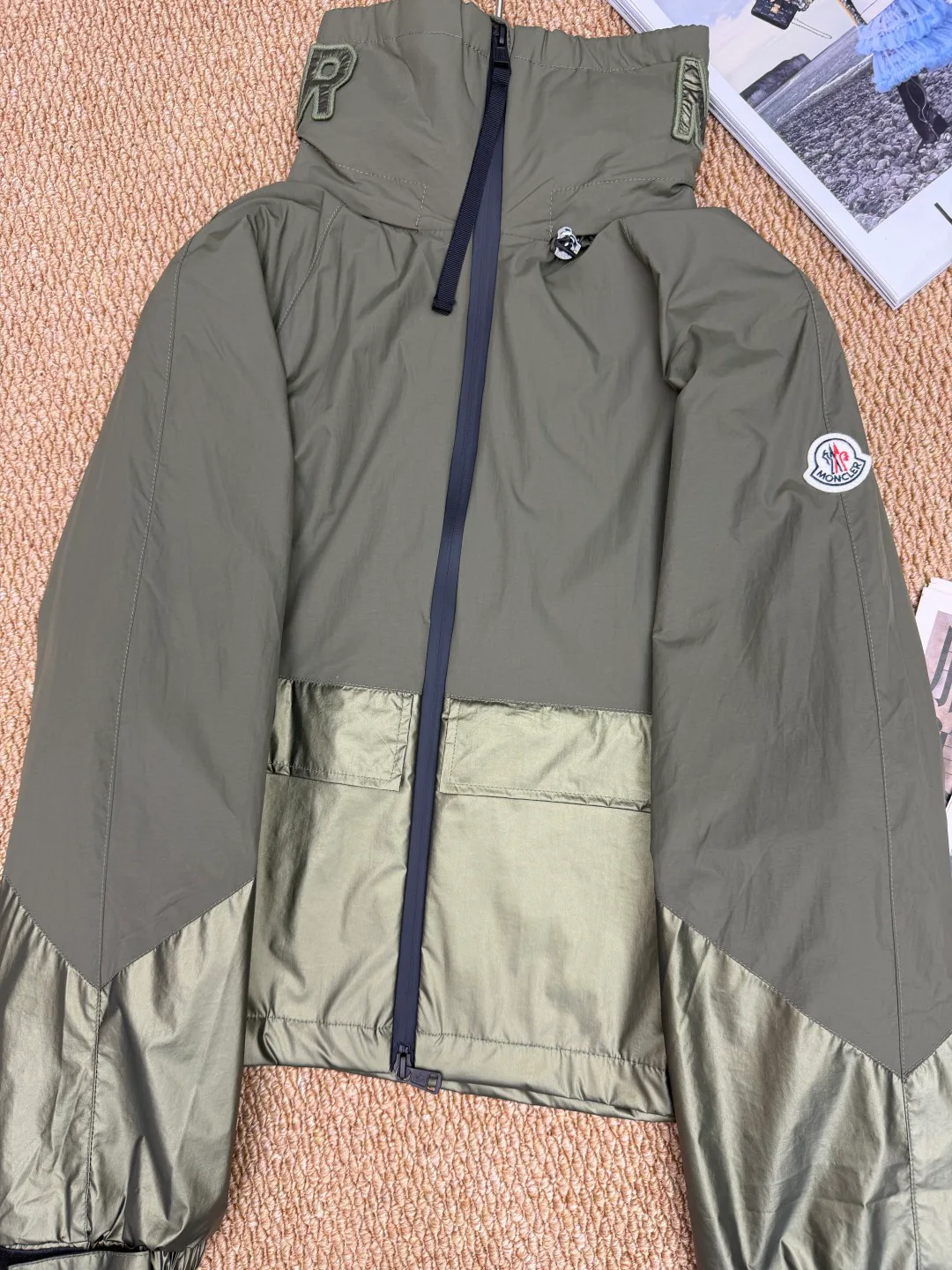 Куртки И Пуховики Женские Moncler 11427063
