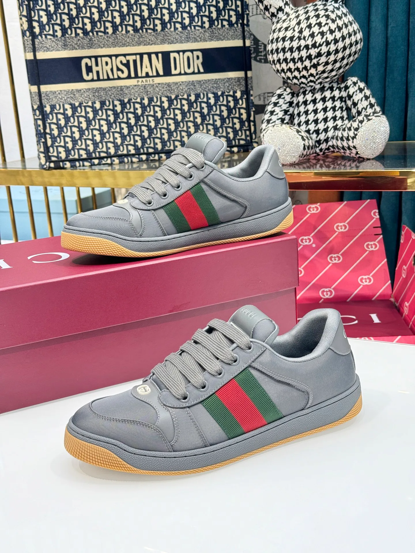 Кроссовки Женские Gucci 17946879