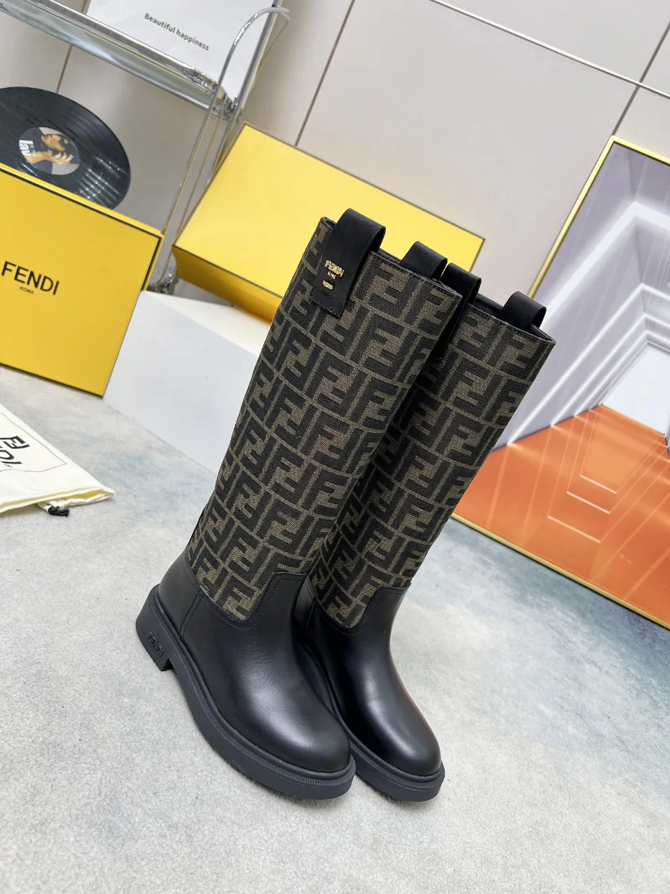Сапоги Женские Fendi 18104312