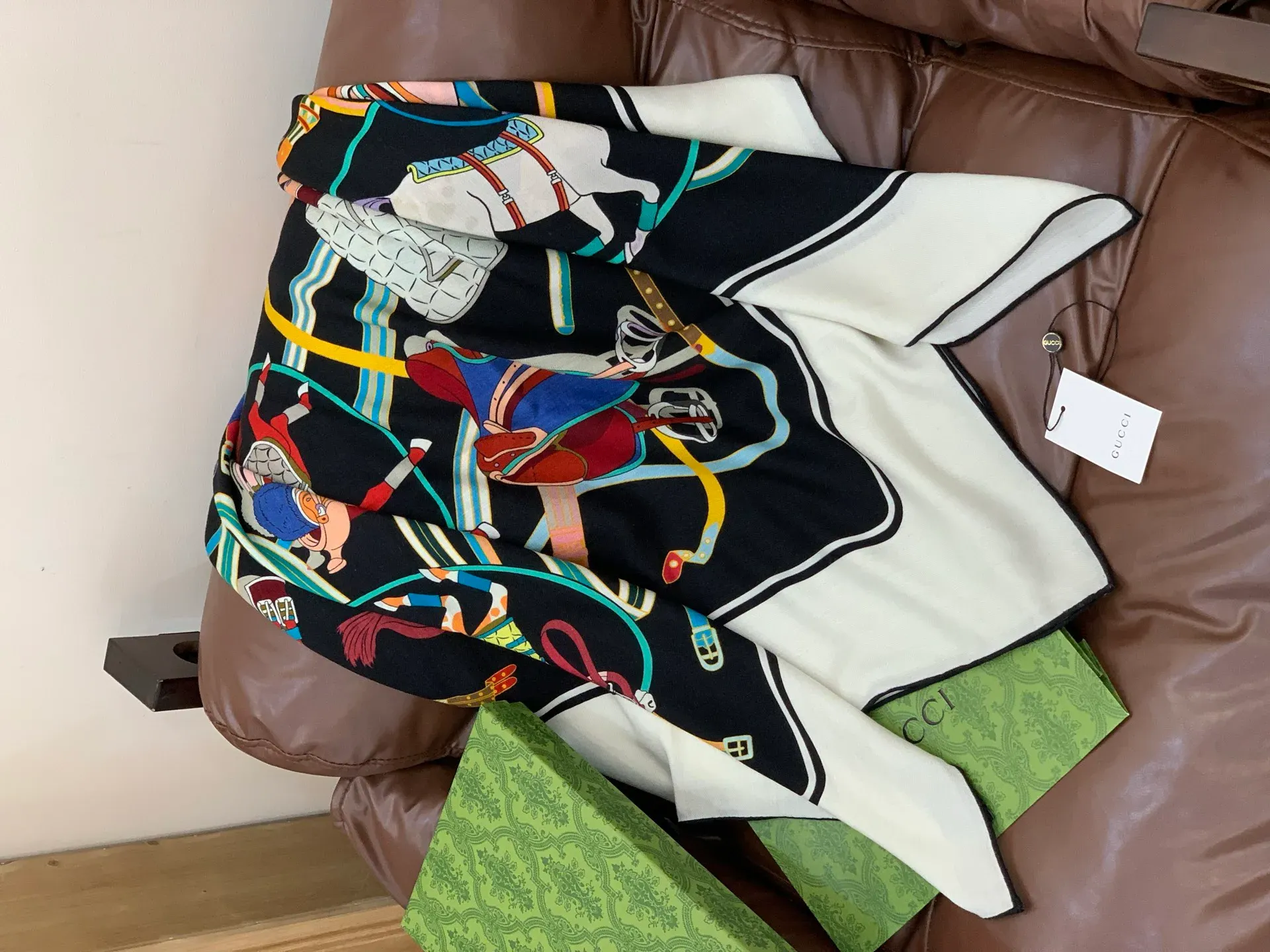 Шарфы Gucci 318433