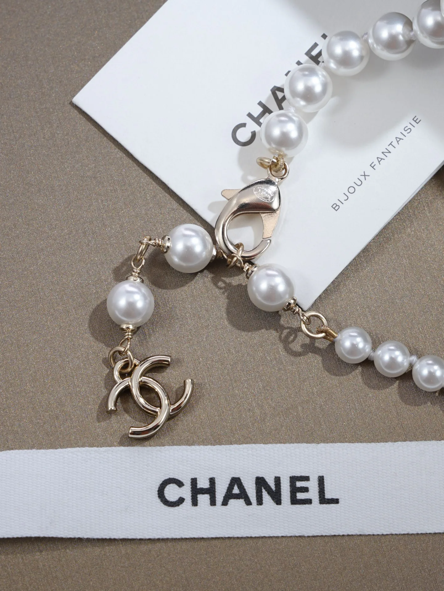 Бижутерия Chanel 1419366