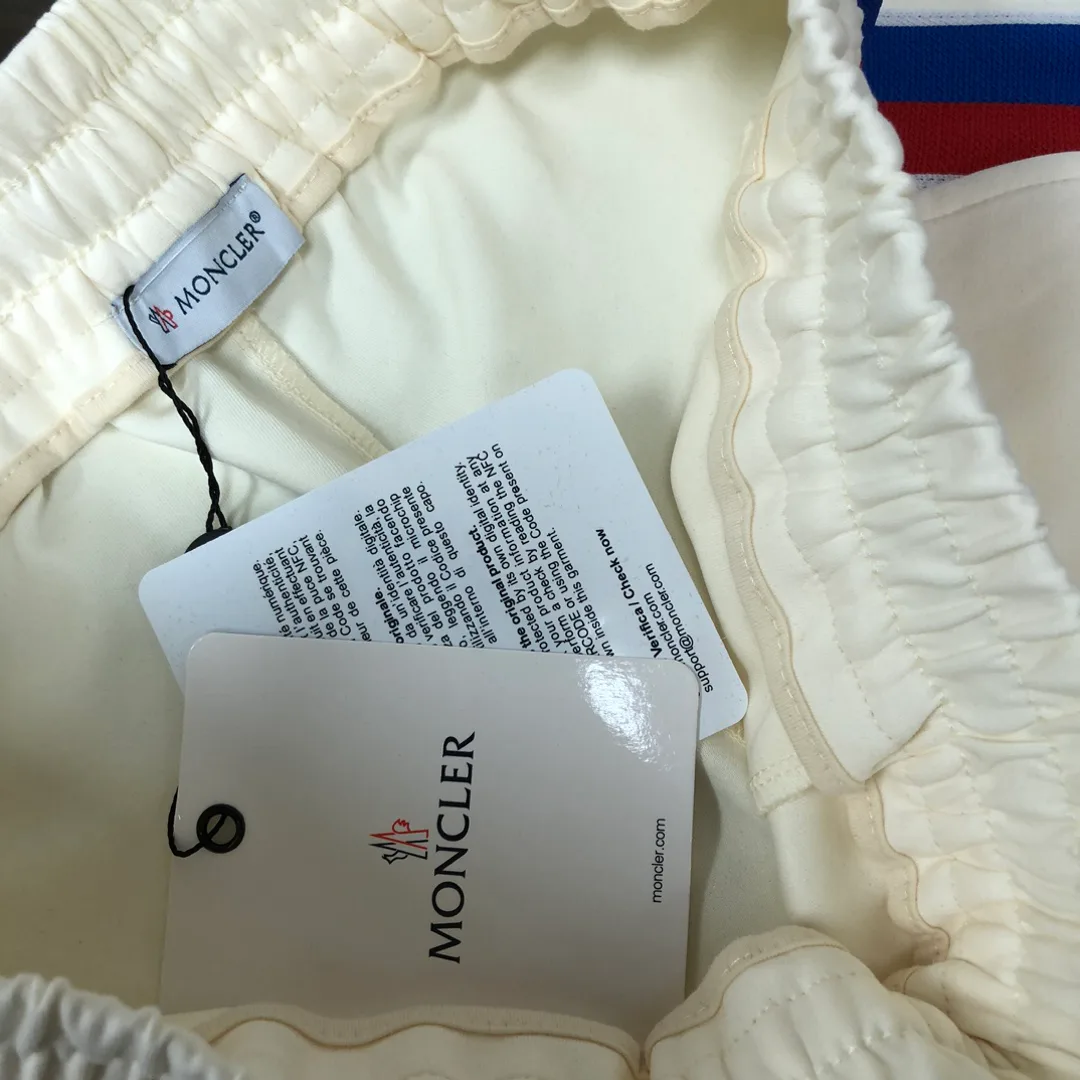 Шорты Мужские Moncler 12670935