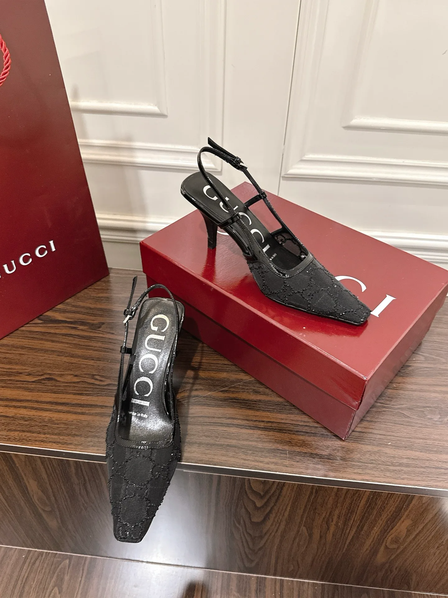 Босоножки Женские Gucci 13071902