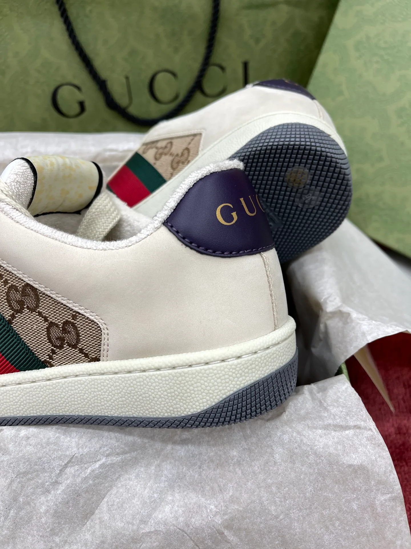 Кроссовки Женские Gucci 18995252