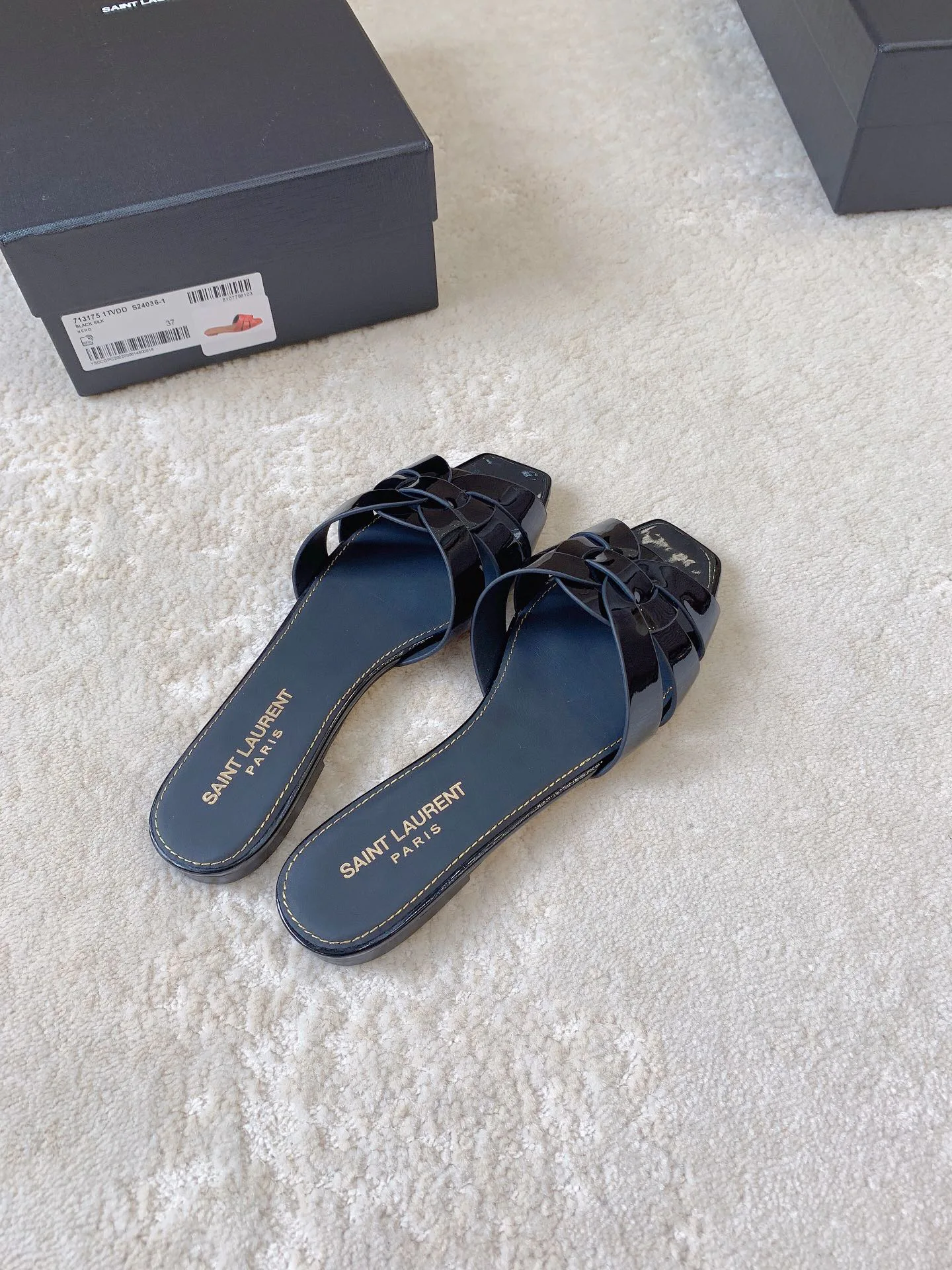 Шлепанцы Женские Saint Laurent 4390918