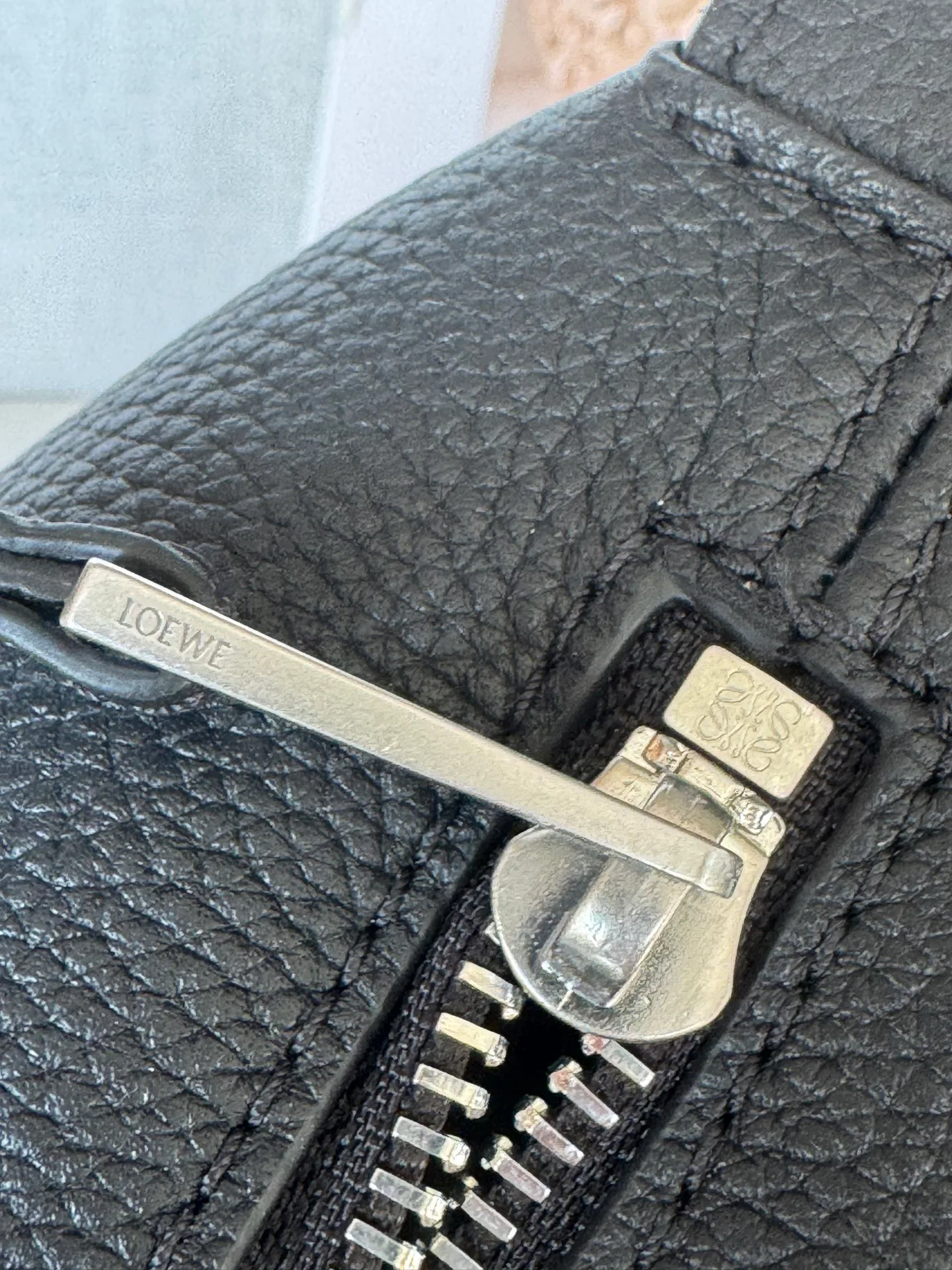 Классические Сумки Женские Loewe 18177576