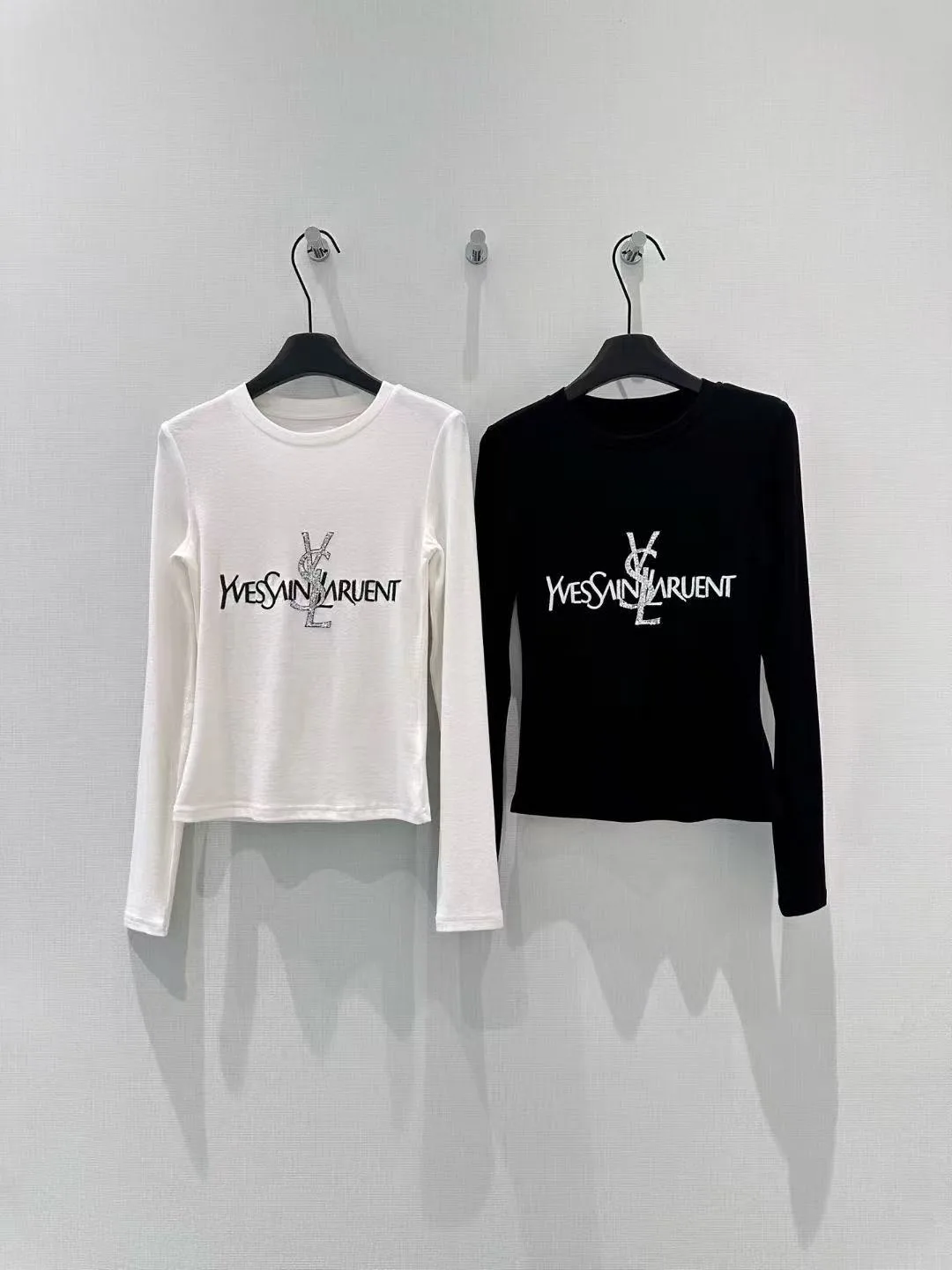 Лонгсливы Женские Saint Laurent 792001