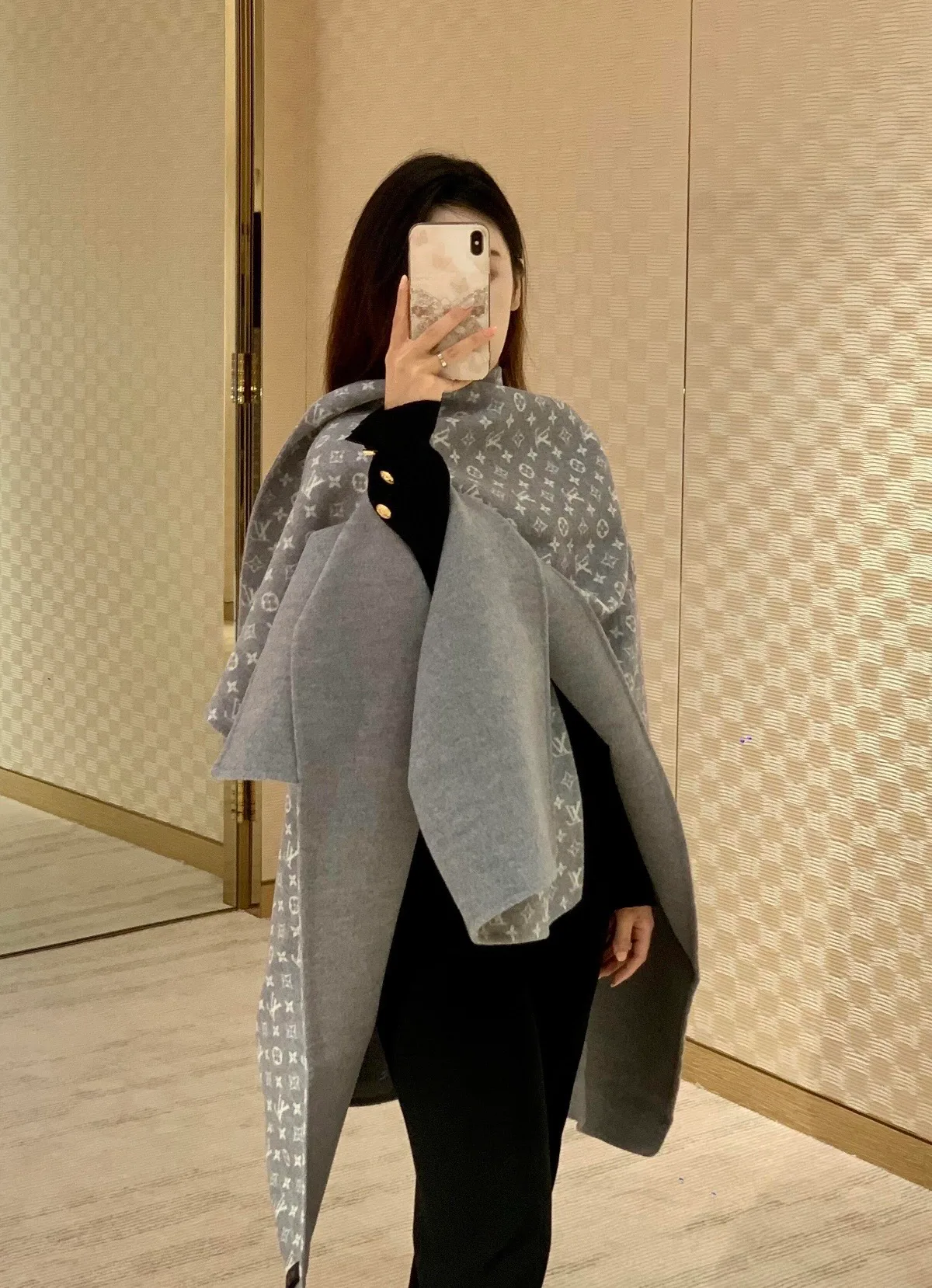 Пальто Женские Louis Vuitton 19660334