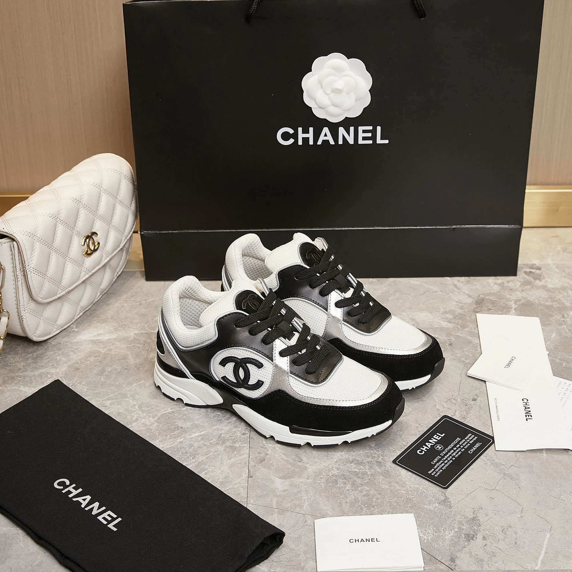 Кроссовки Женские Chanel 11025418