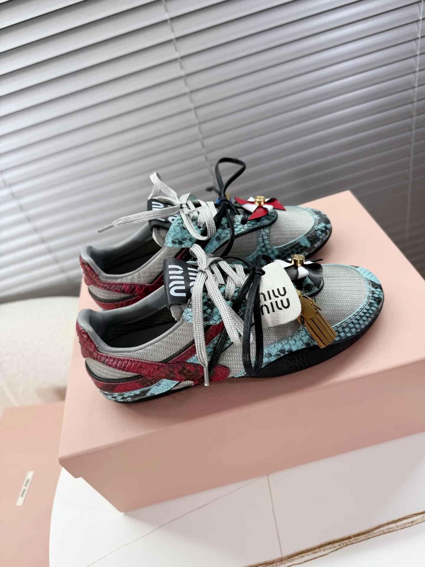 Кроссовки Женские Miu Miu 3742516