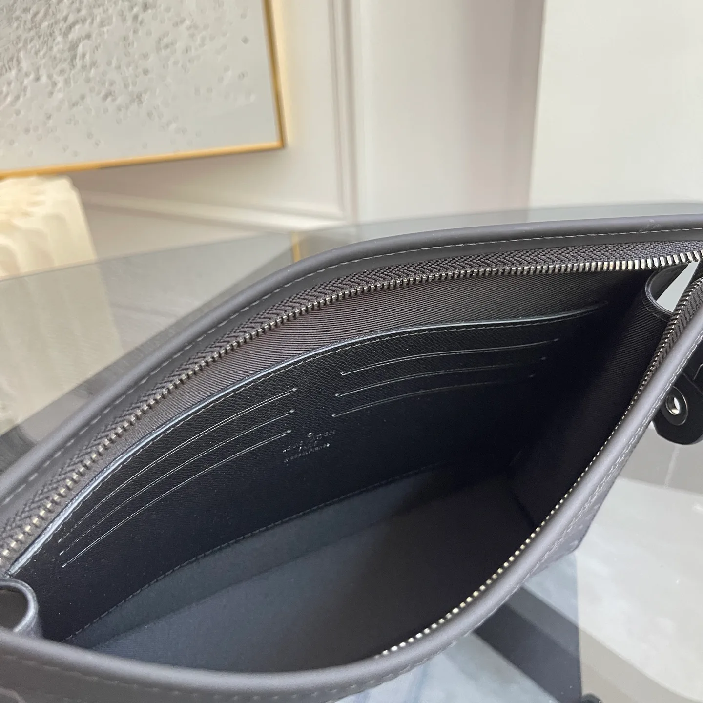 Клатчи Женские Louis Vuitton 11668947
