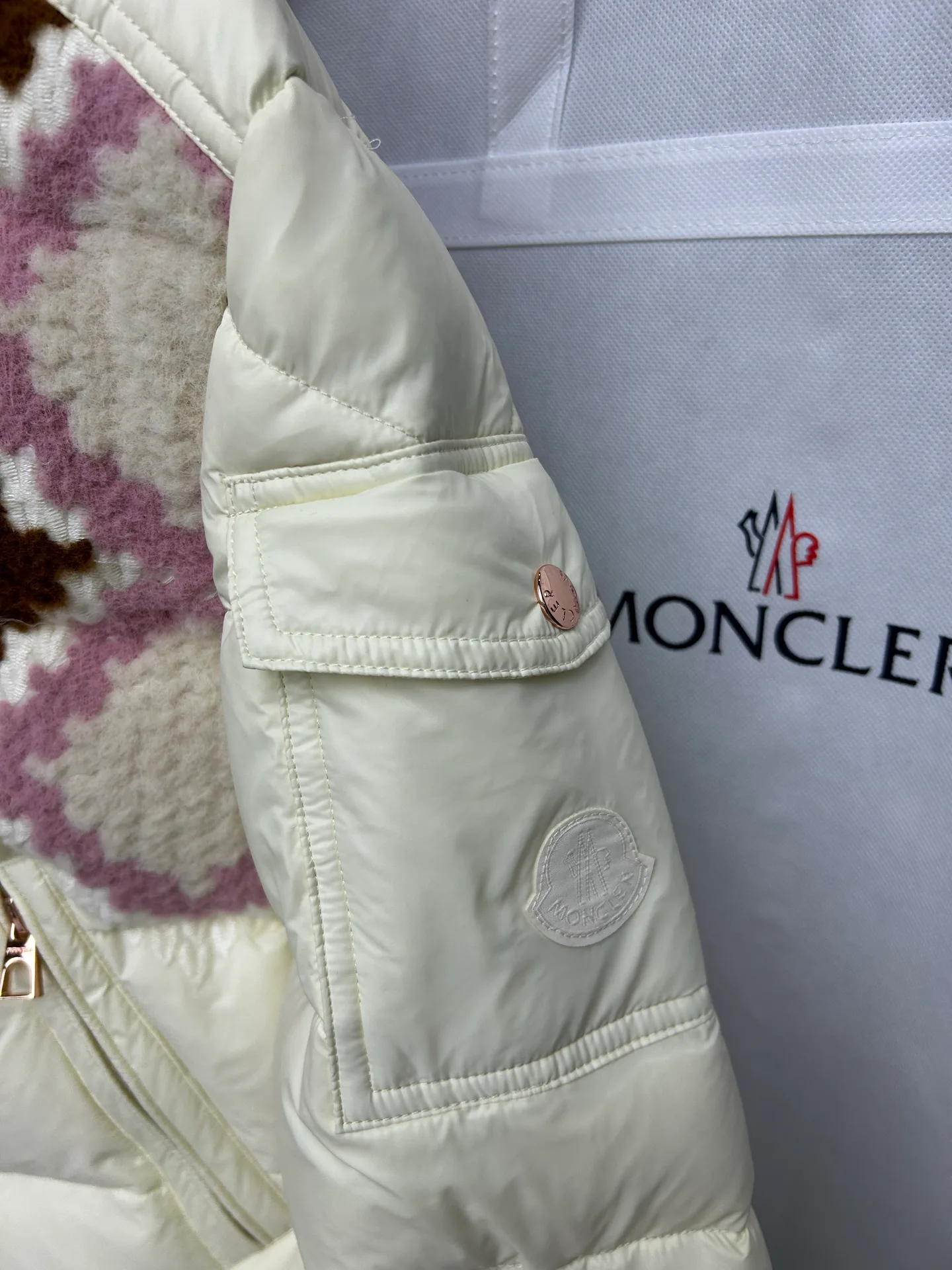 Куртки И Пуховики Женские Moncler 170460