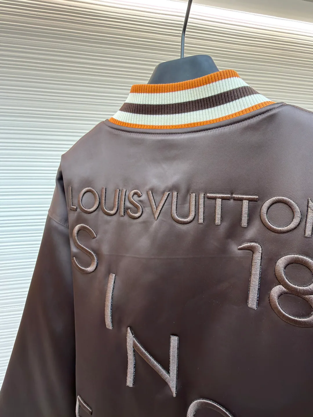 Куртки И Пуховики Мужские Louis Vuitton 1270662