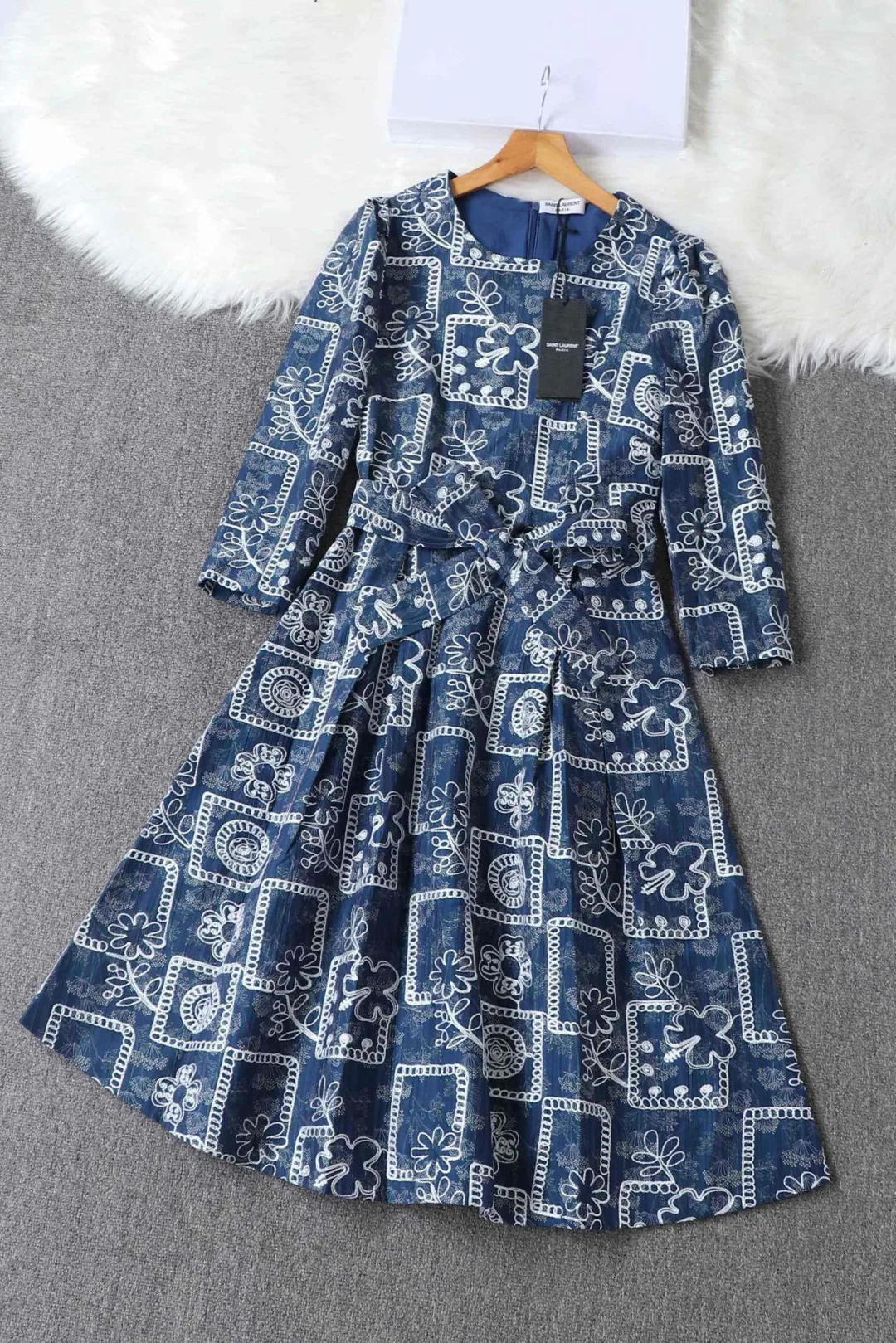 Платья Женские Saint Laurent 19076743
