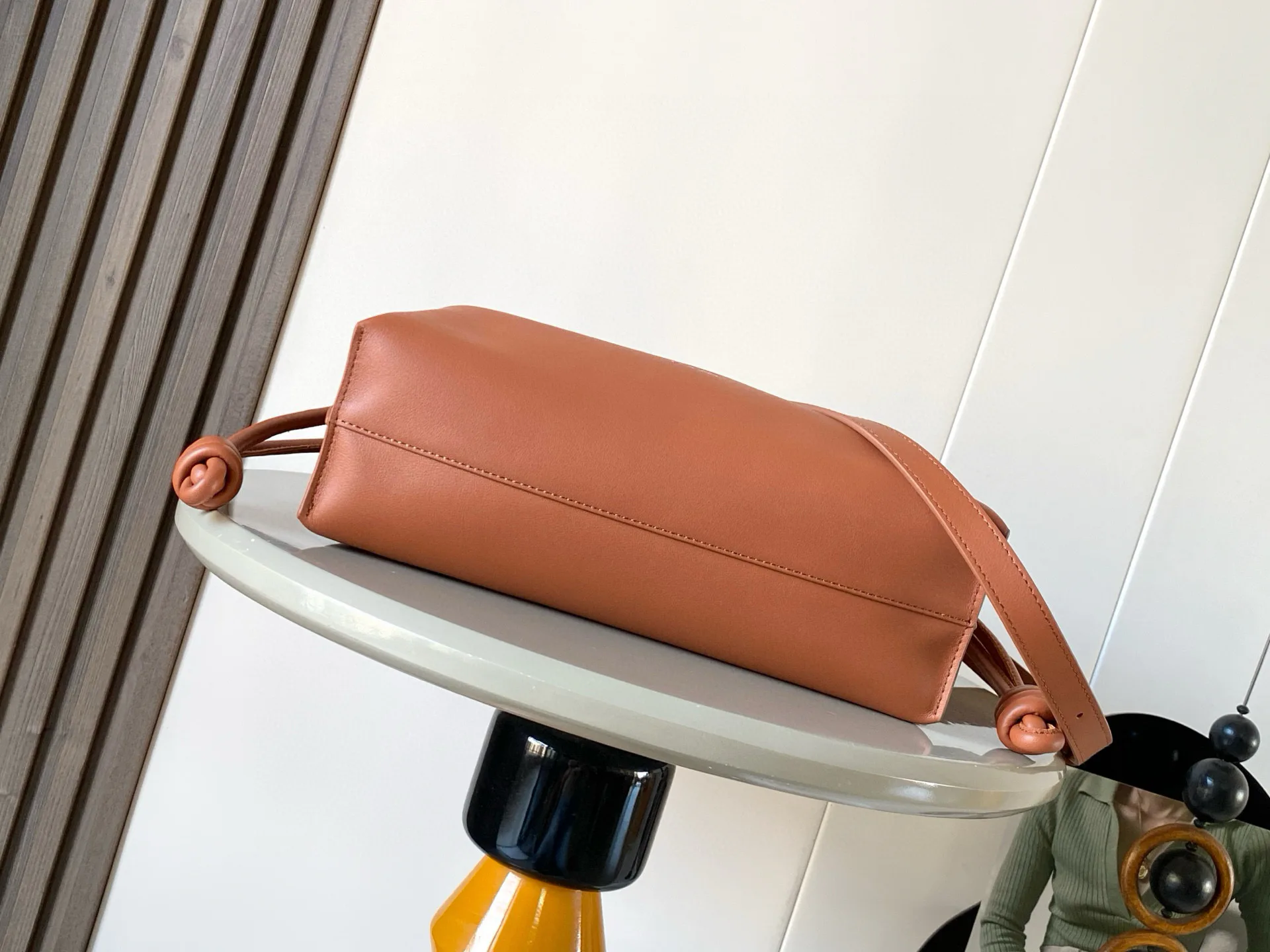 Классические Сумки Женские Loewe 10823926