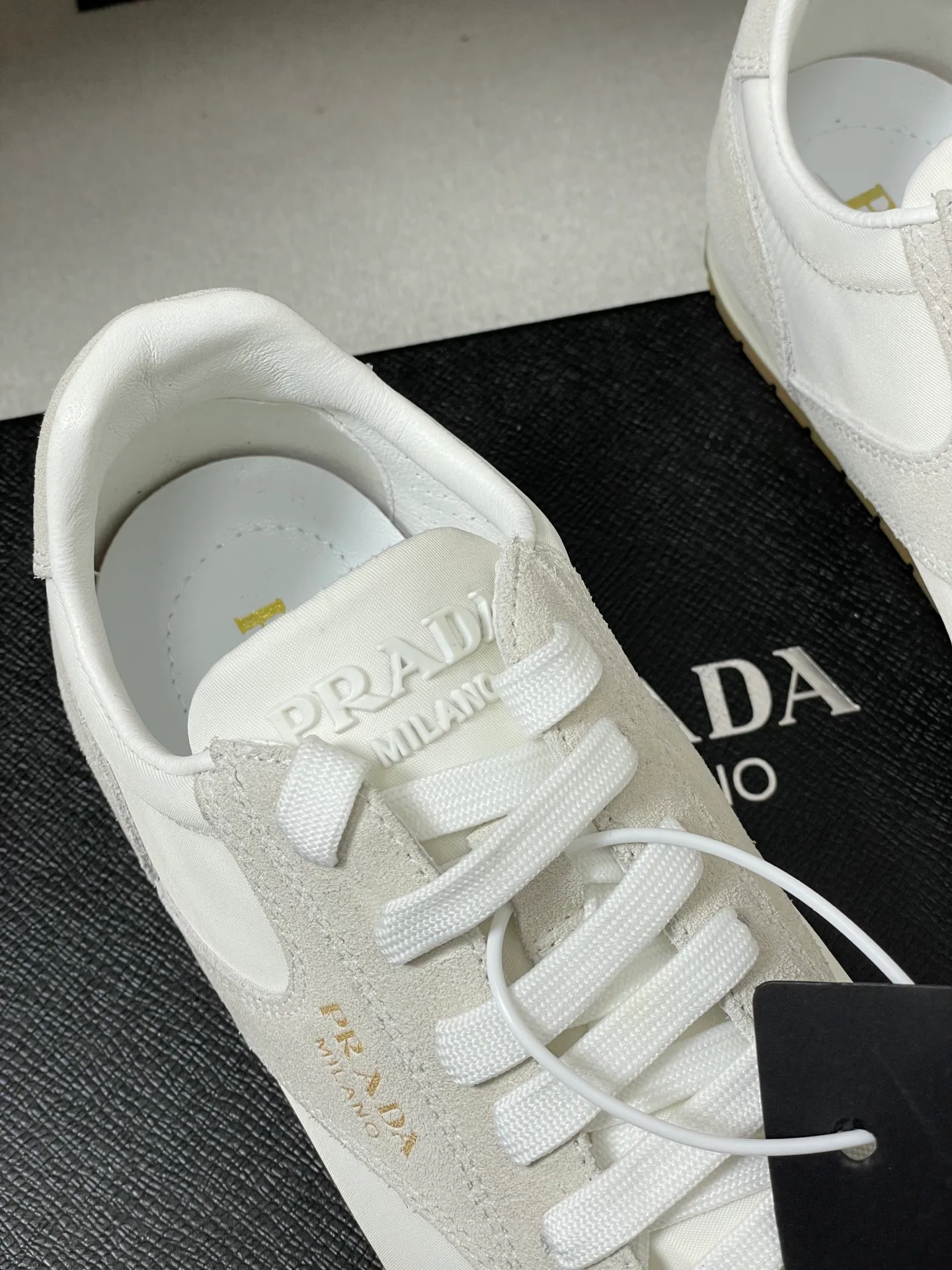 Кроссовки Женские Prada 12880098