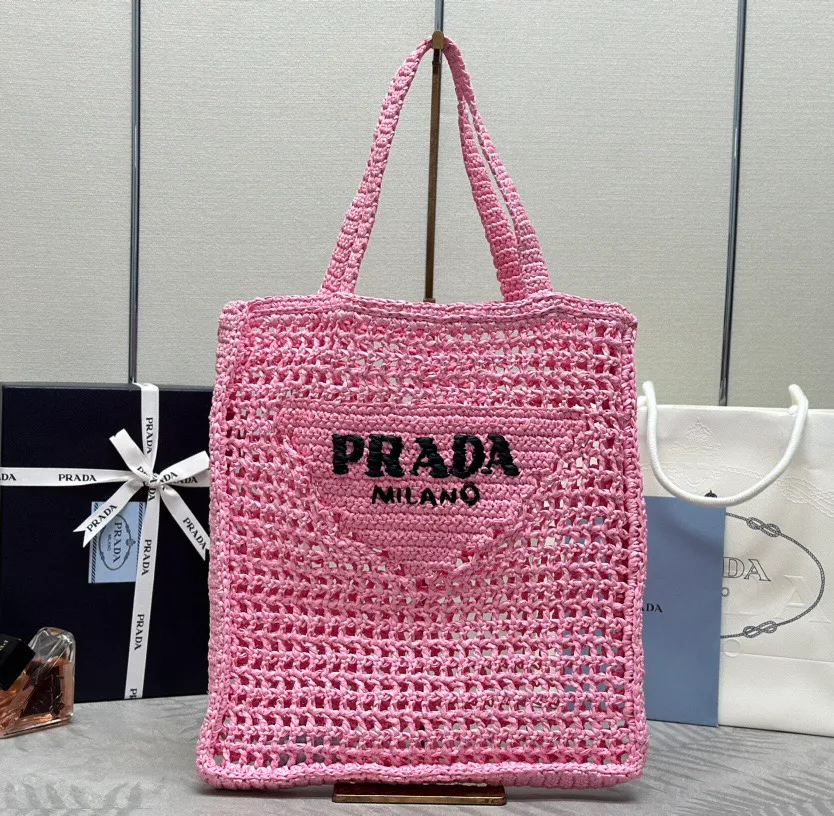 Классические Сумки Женские Prada 11681957