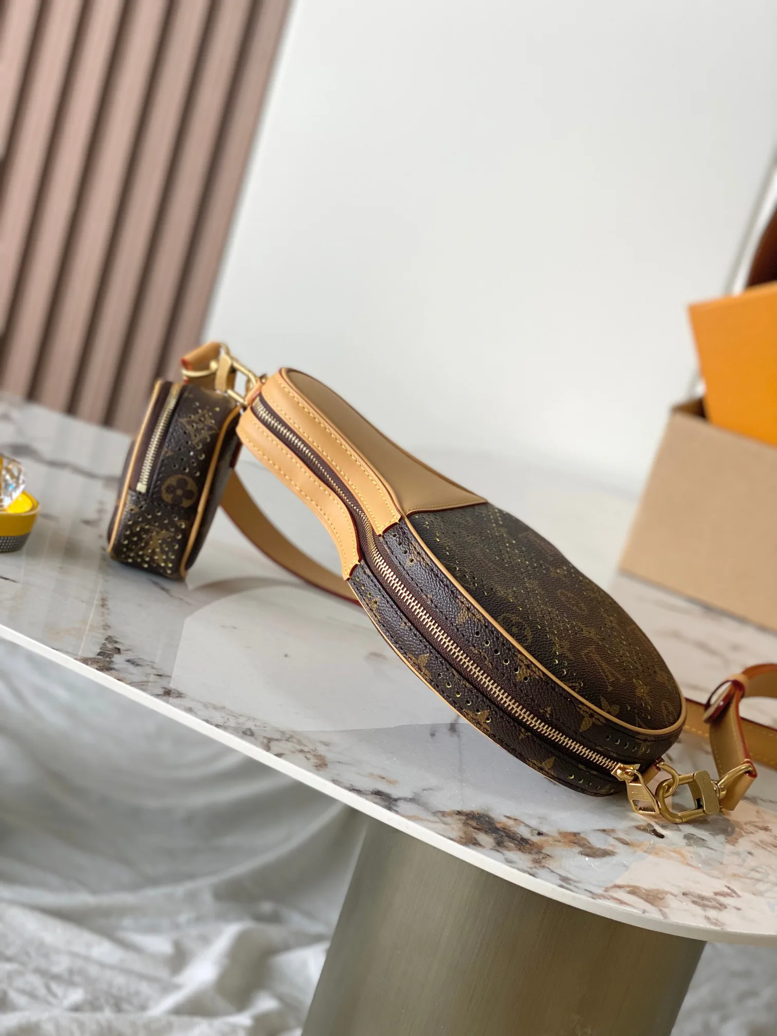 Классические Сумки Женские Louis Vuitton 17303182