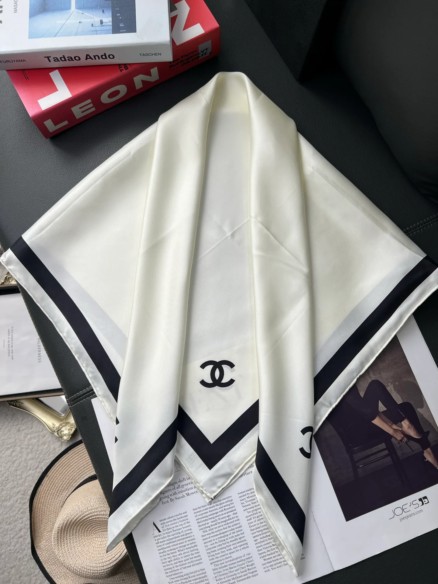 Платки Chanel 13416564