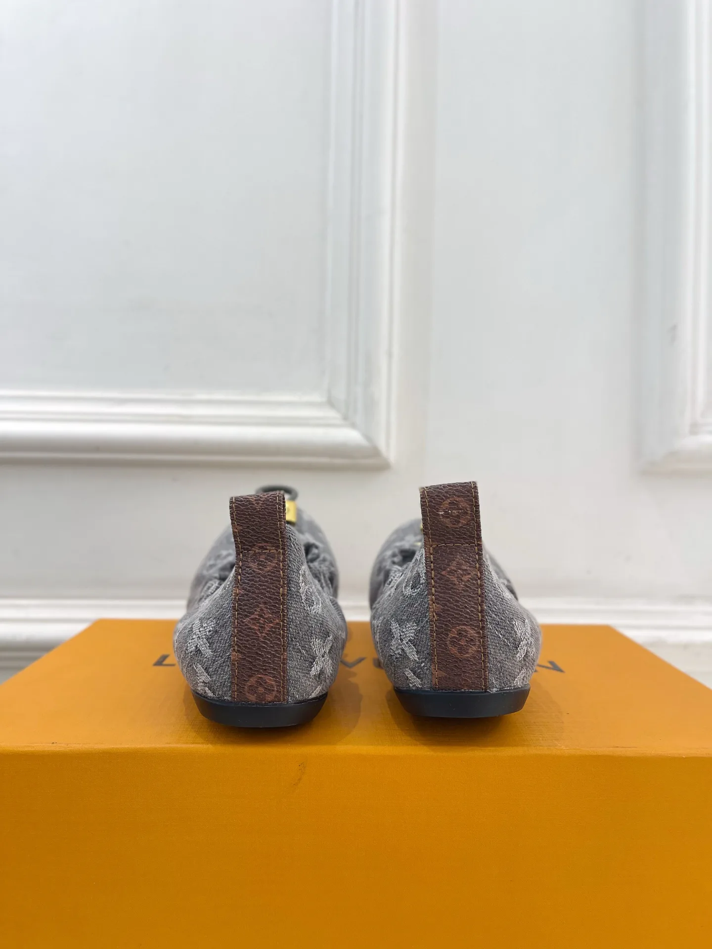 Балетки Женские Louis Vuitton 17646561
