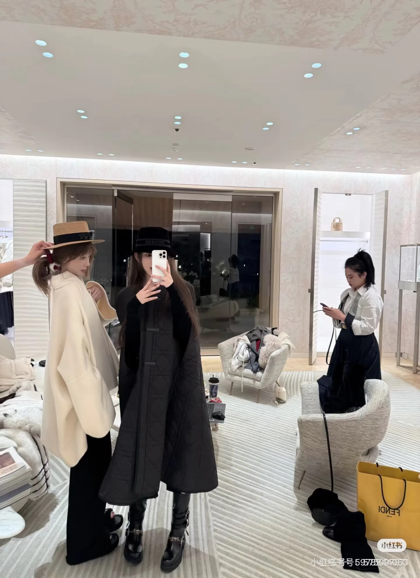 Пальто Женские Christian Dior 18106500