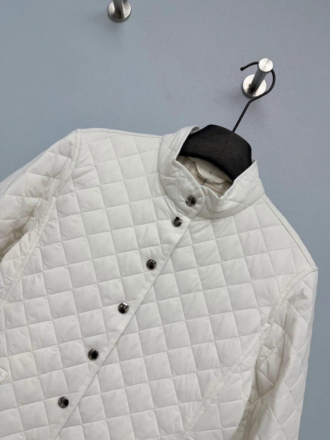 Куртки И Пуховики Женские Burberry 18512940