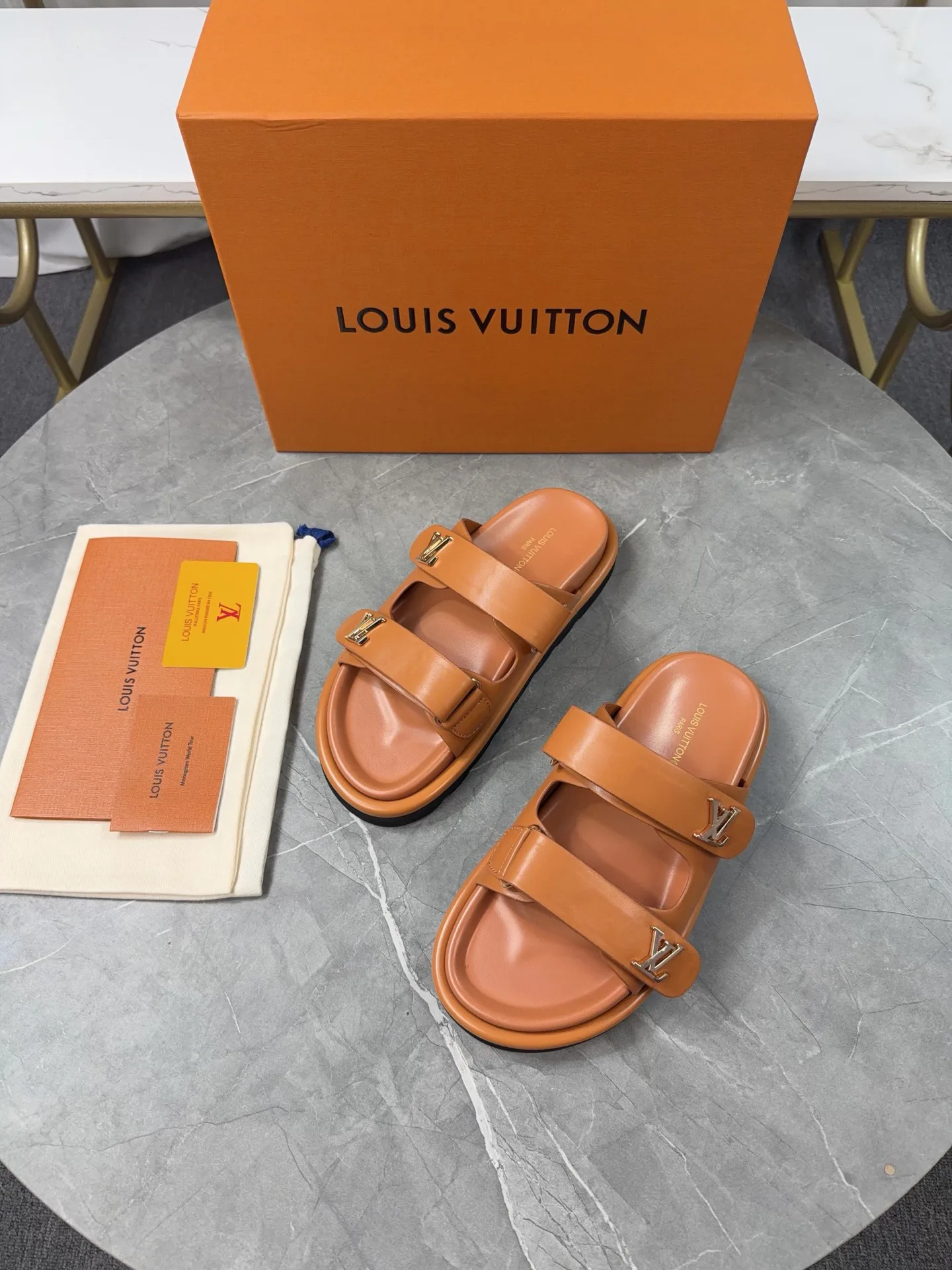 Сандалии Женские Louis Vuitton 12156546