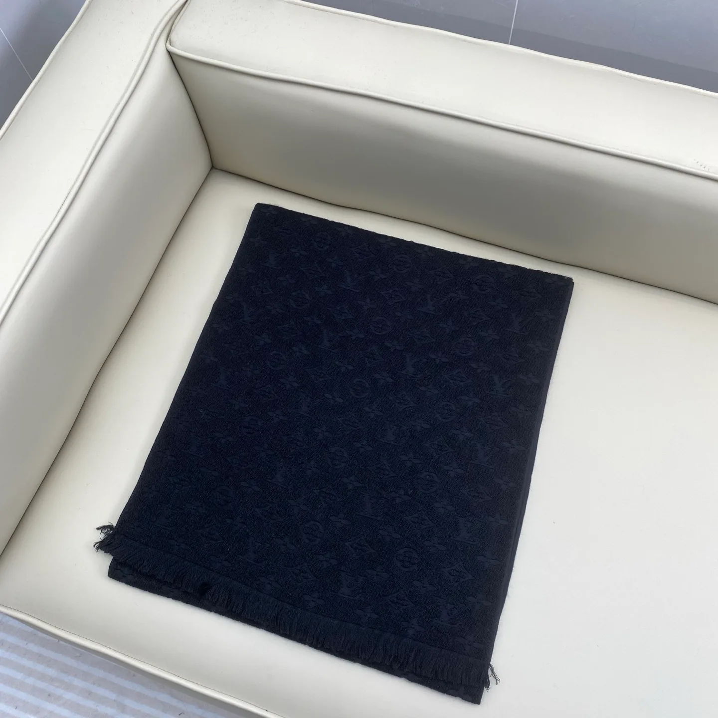 Шарфы Louis Vuitton 386186