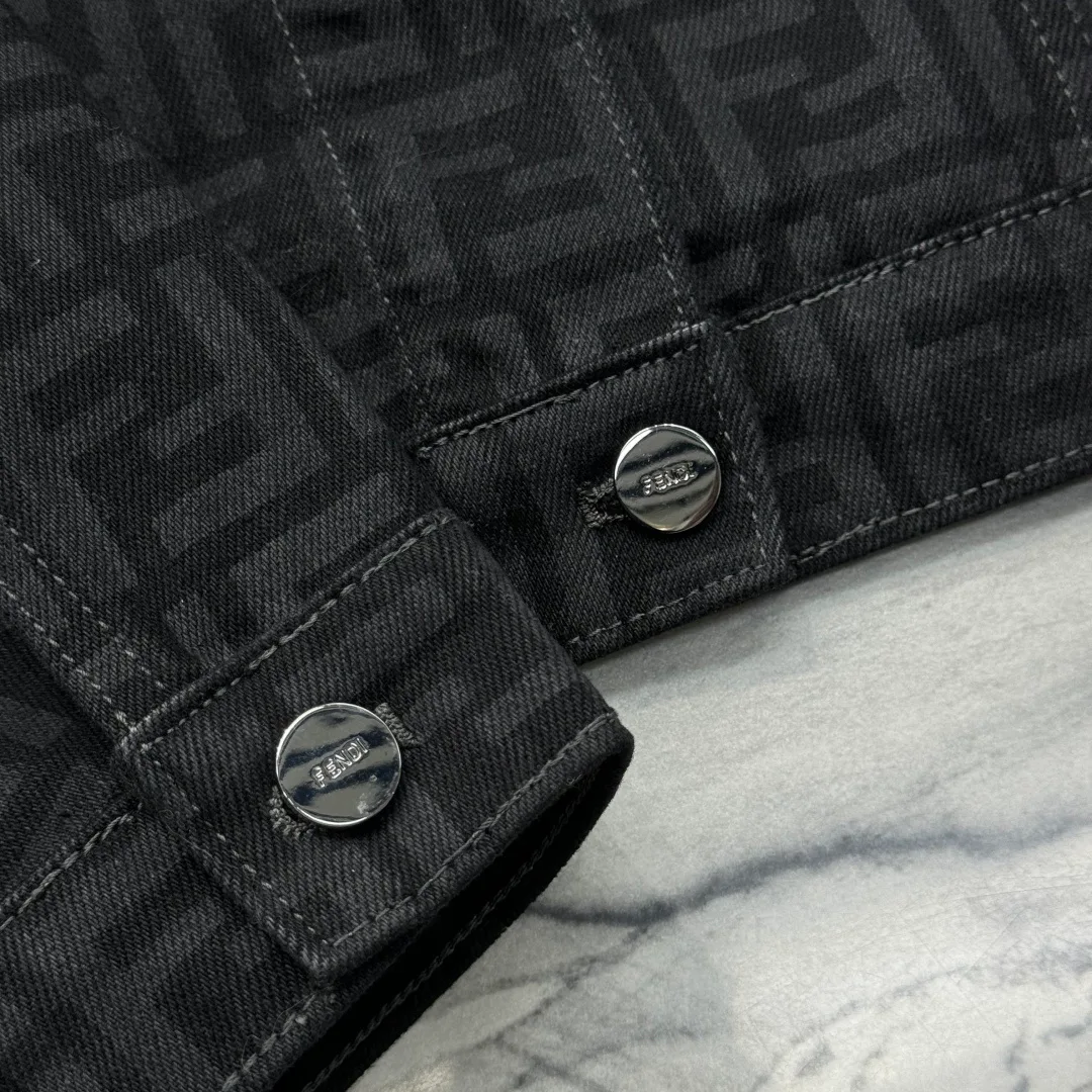 Куртки И Пуховики Мужские Fendi 390063