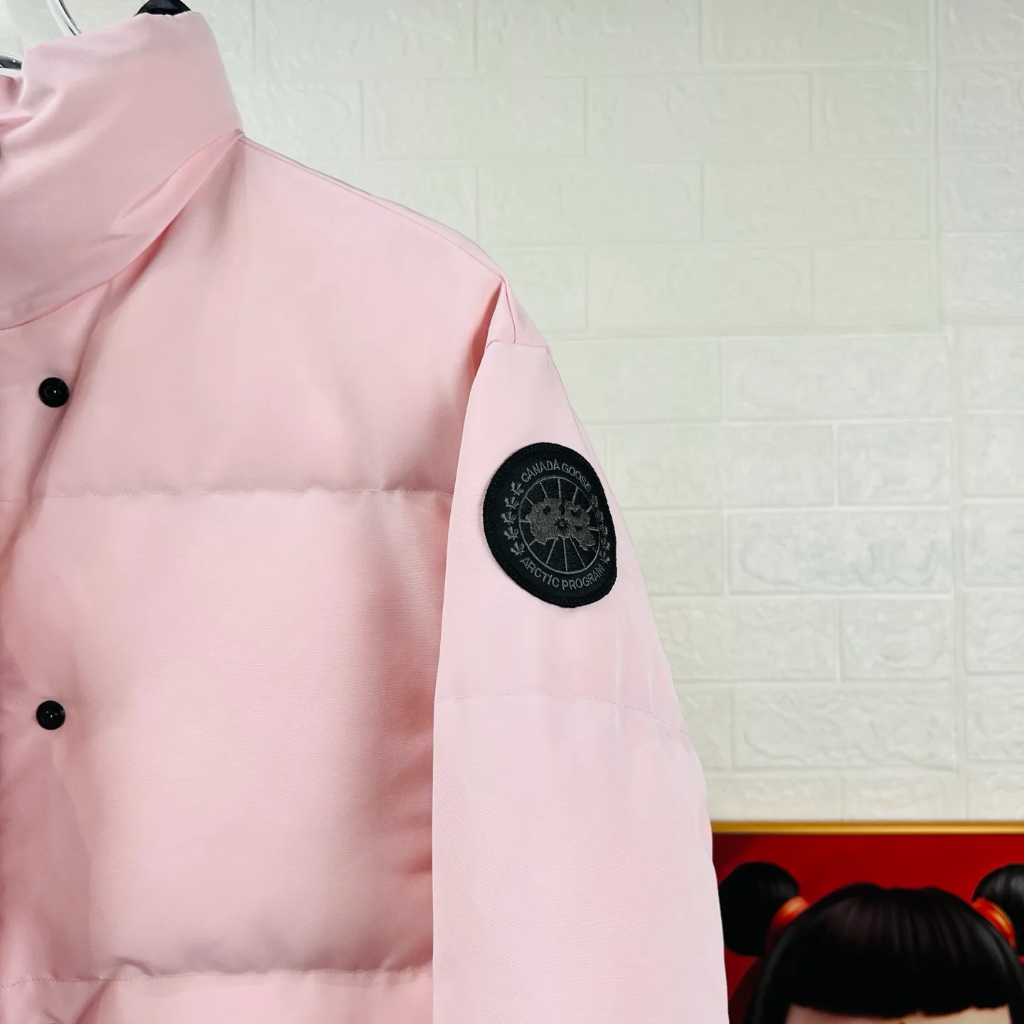Куртки И Пуховики Женские Canada Goose 17897352