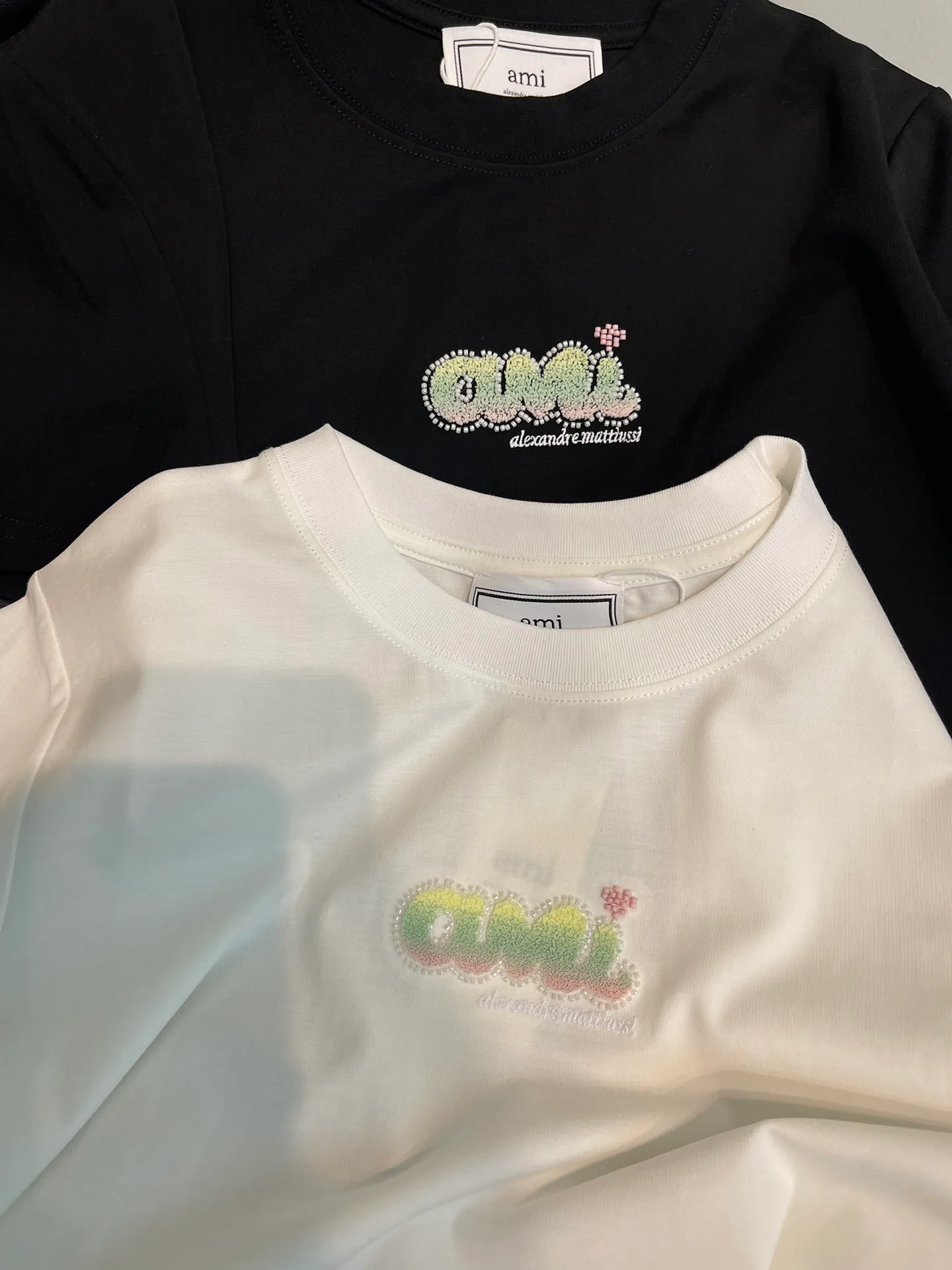 Футболки Женские Ami Paris 2958