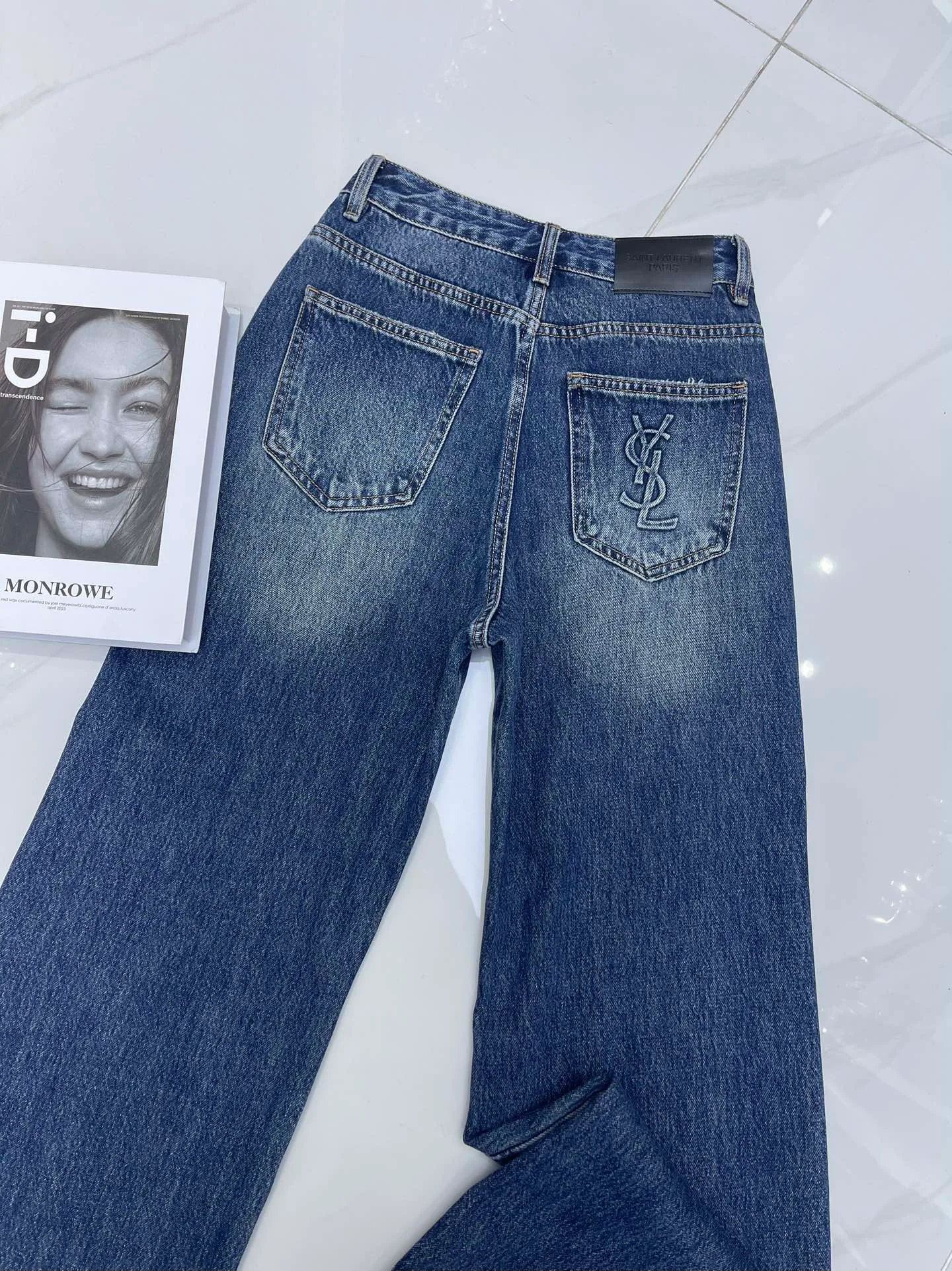 Джинсы Женские Saint Laurent 116871