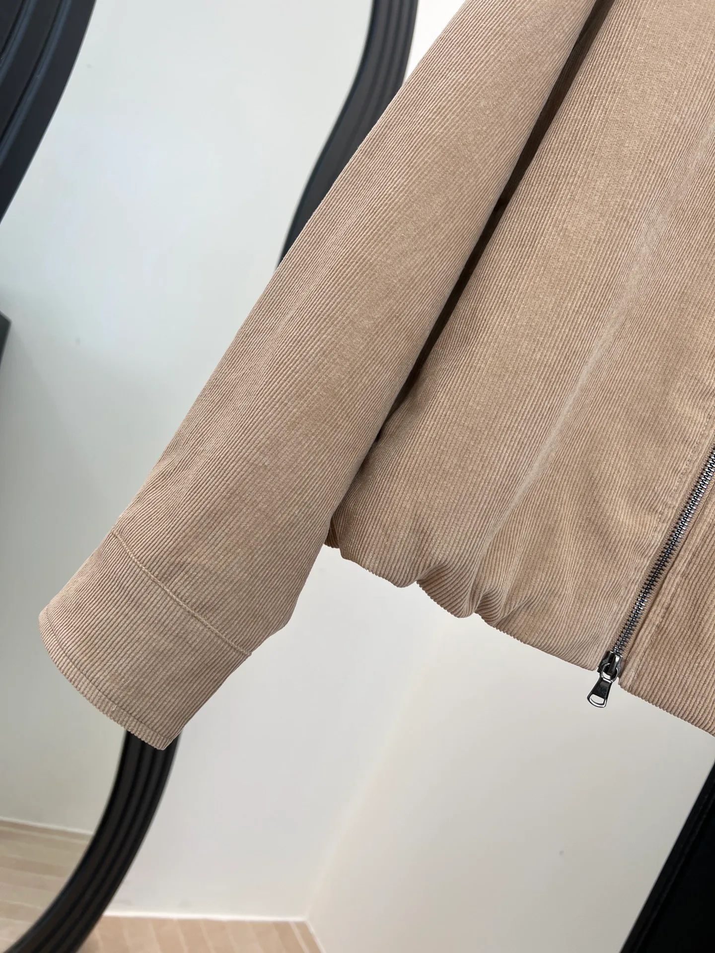 Куртки И Пуховики Женские Brunello Cucinelli 10917329