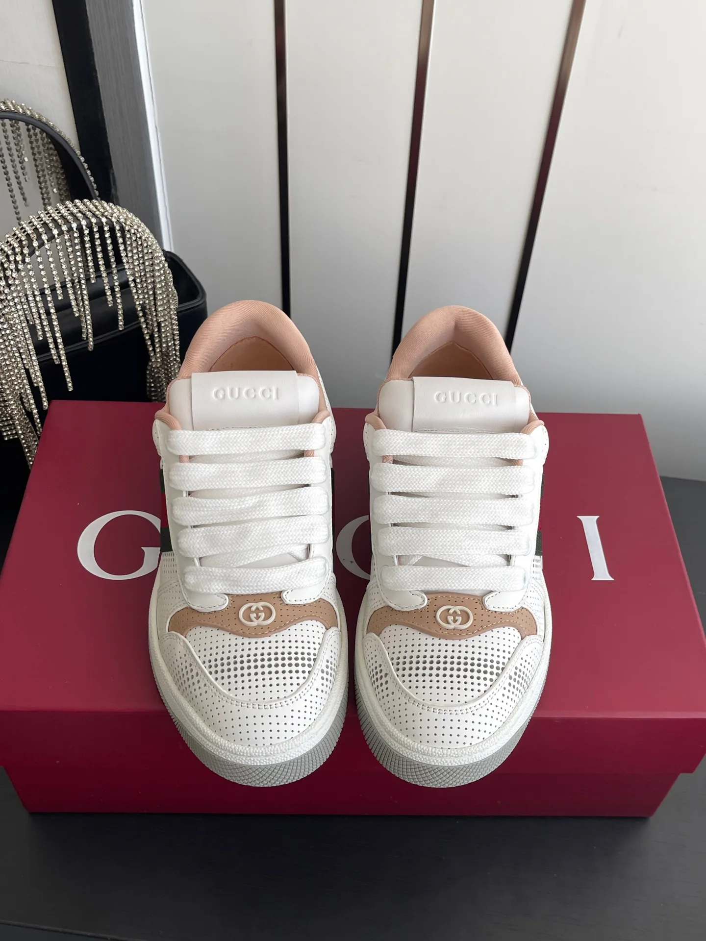 Кроссовки Женские Gucci 19538654