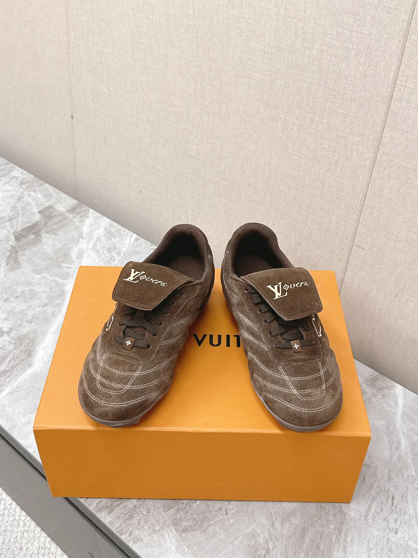 Кроссовки Женские Louis Vuitton 4507763