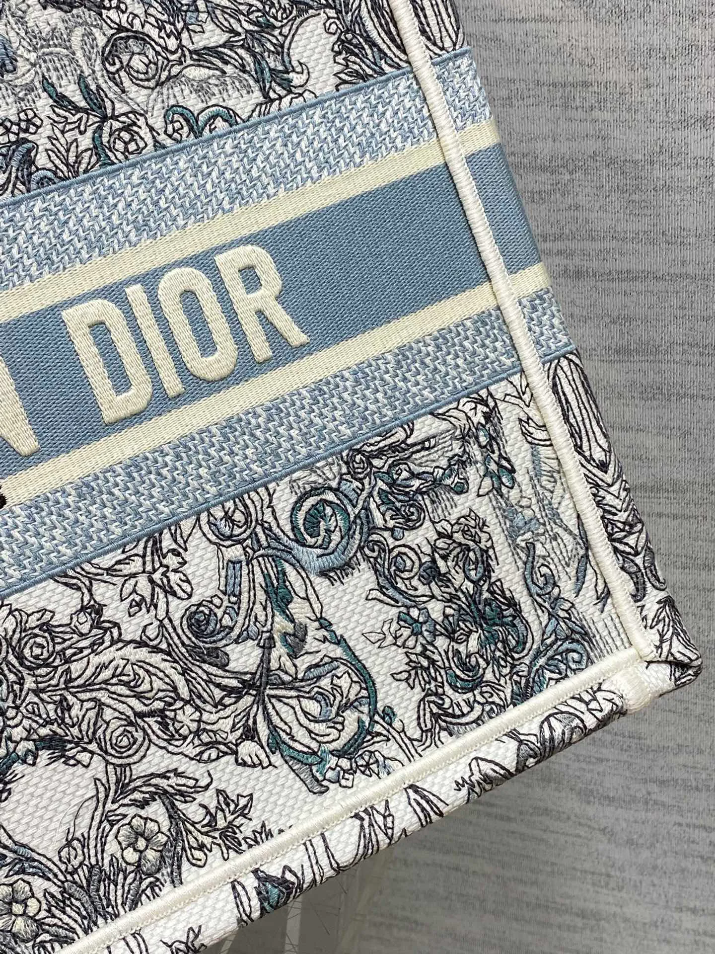 Классические Сумки Женские Christian Dior 11224083
