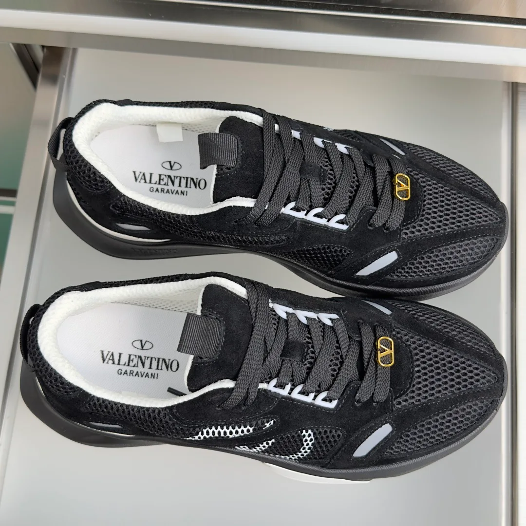 Кроссовки Мужские Valentino 17603076