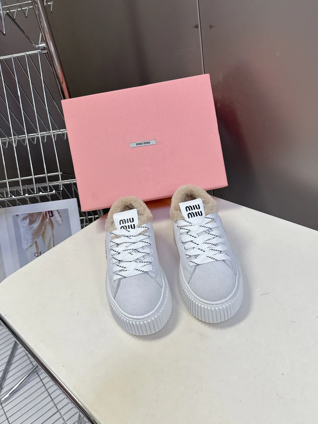 Кроссовки Женские Miu Miu 18693006