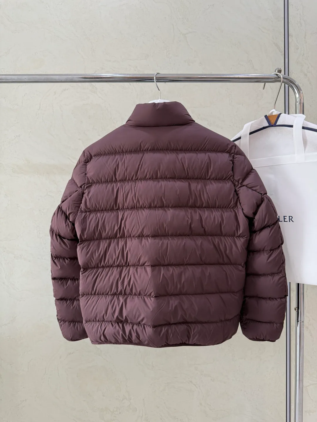 Куртки И Пуховики Женские Moncler 18376090