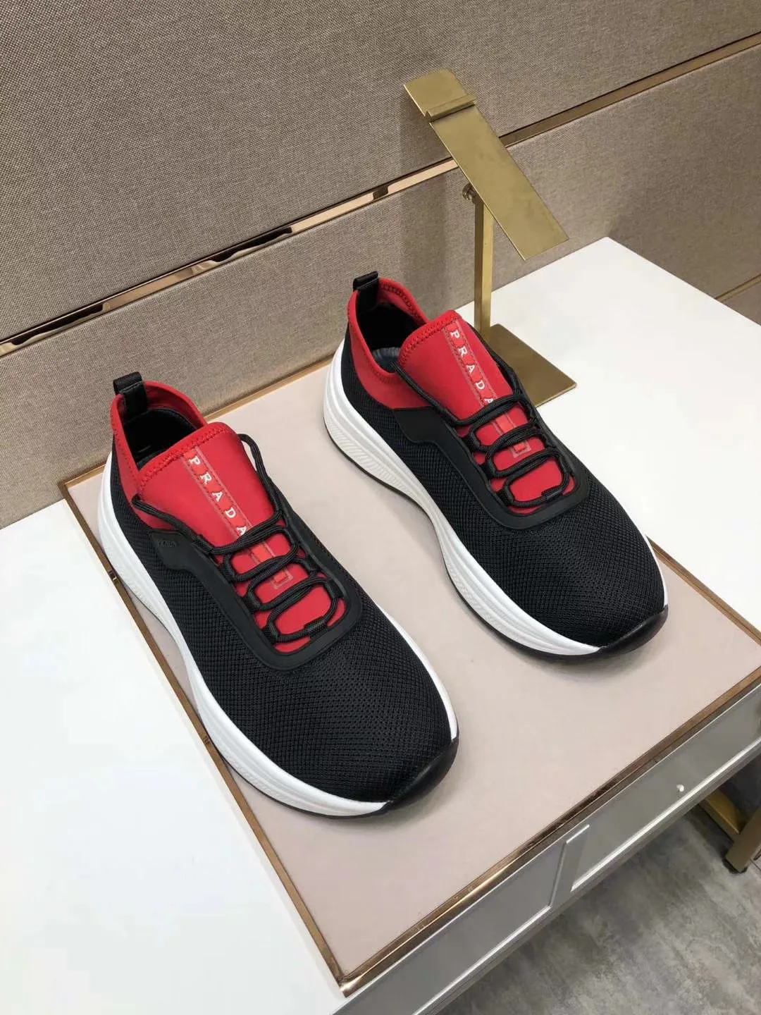 Кроссовки Мужские Prada 10844550