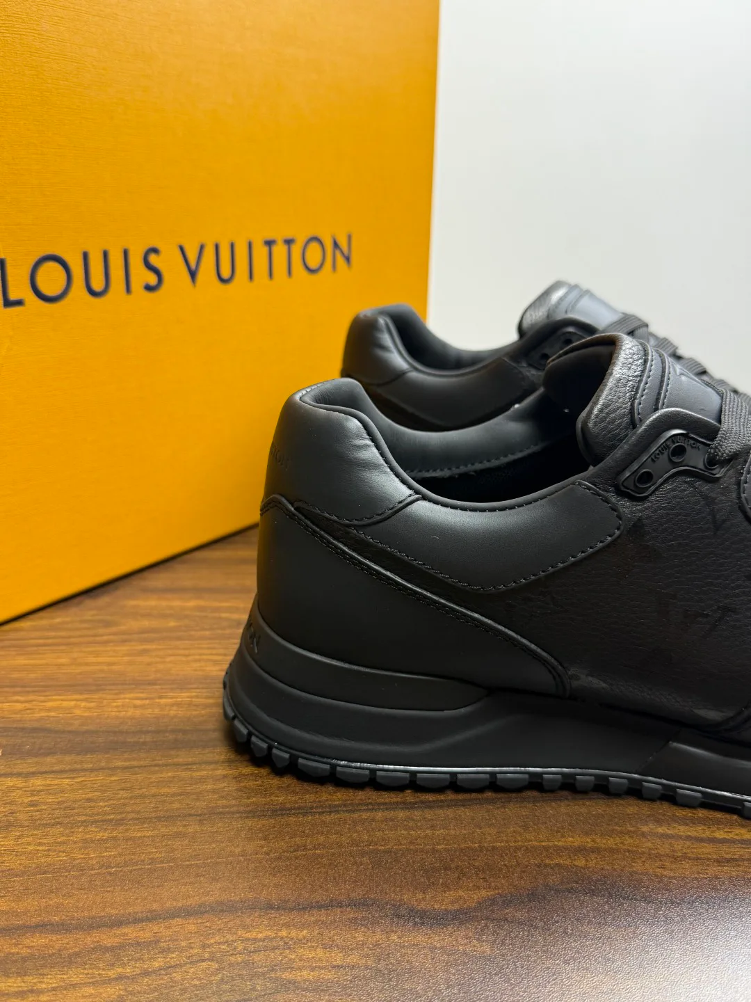 Кроссовки Мужские Louis Vuitton 20143424