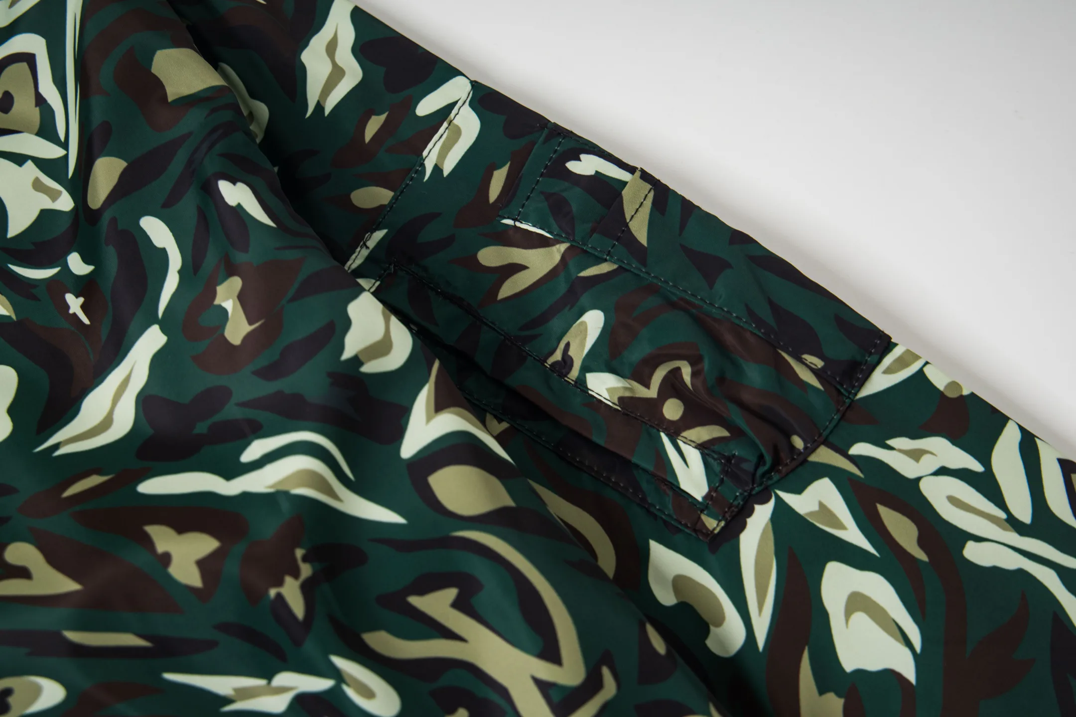 Куртки И Пуховики Женские Louis Vuitton 790037