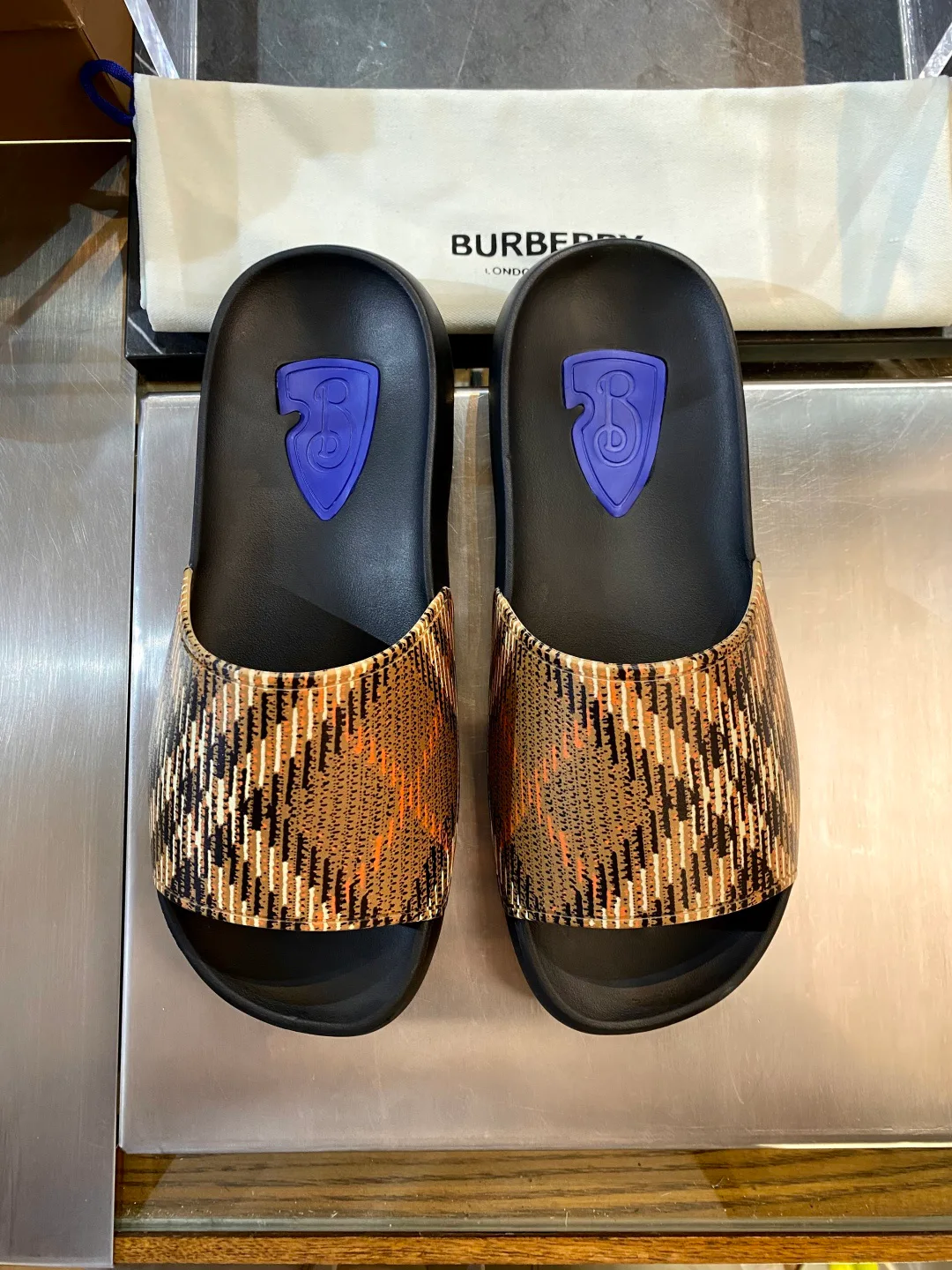 Шлепанцы Мужские Burberry 11250382