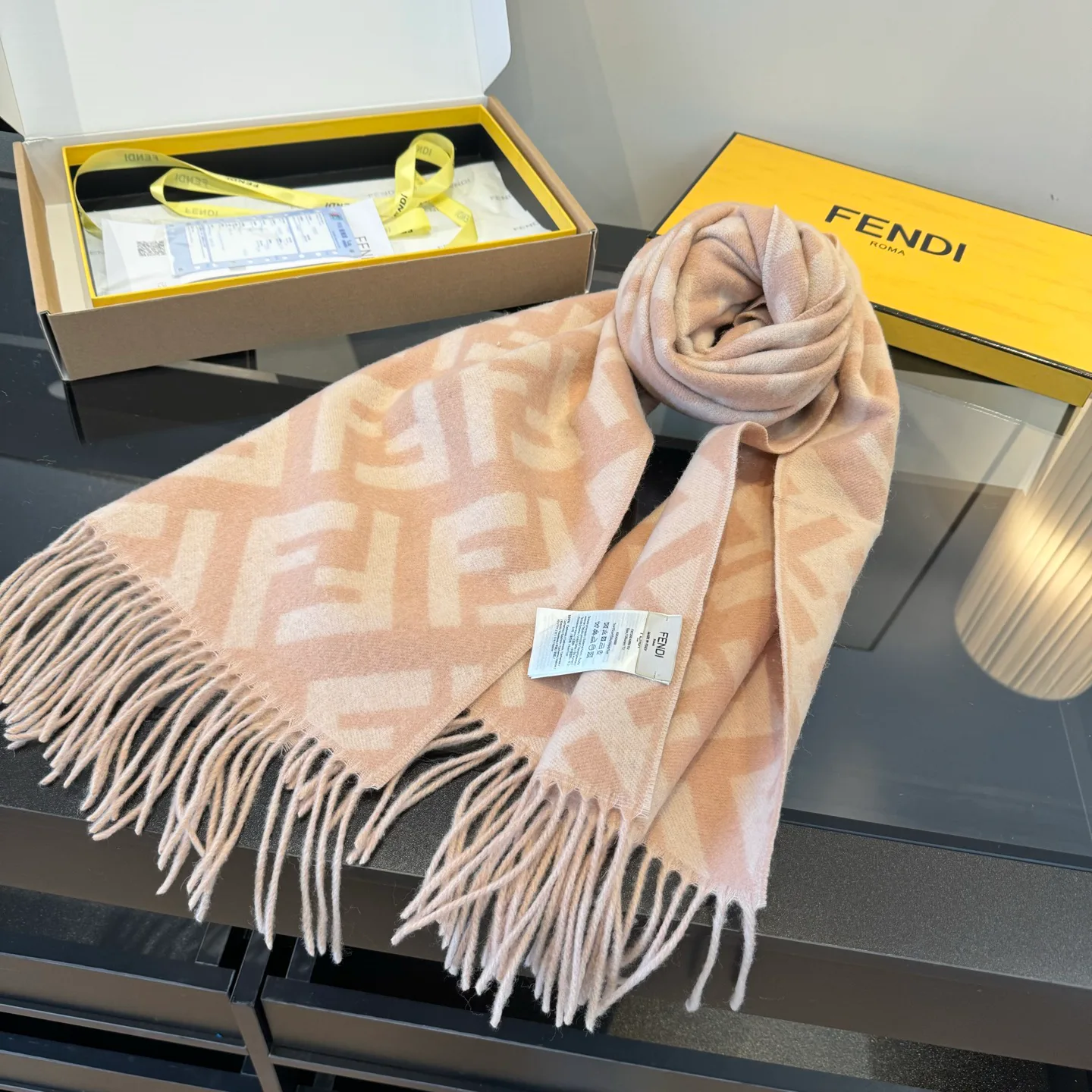 Шарфы Fendi 412336