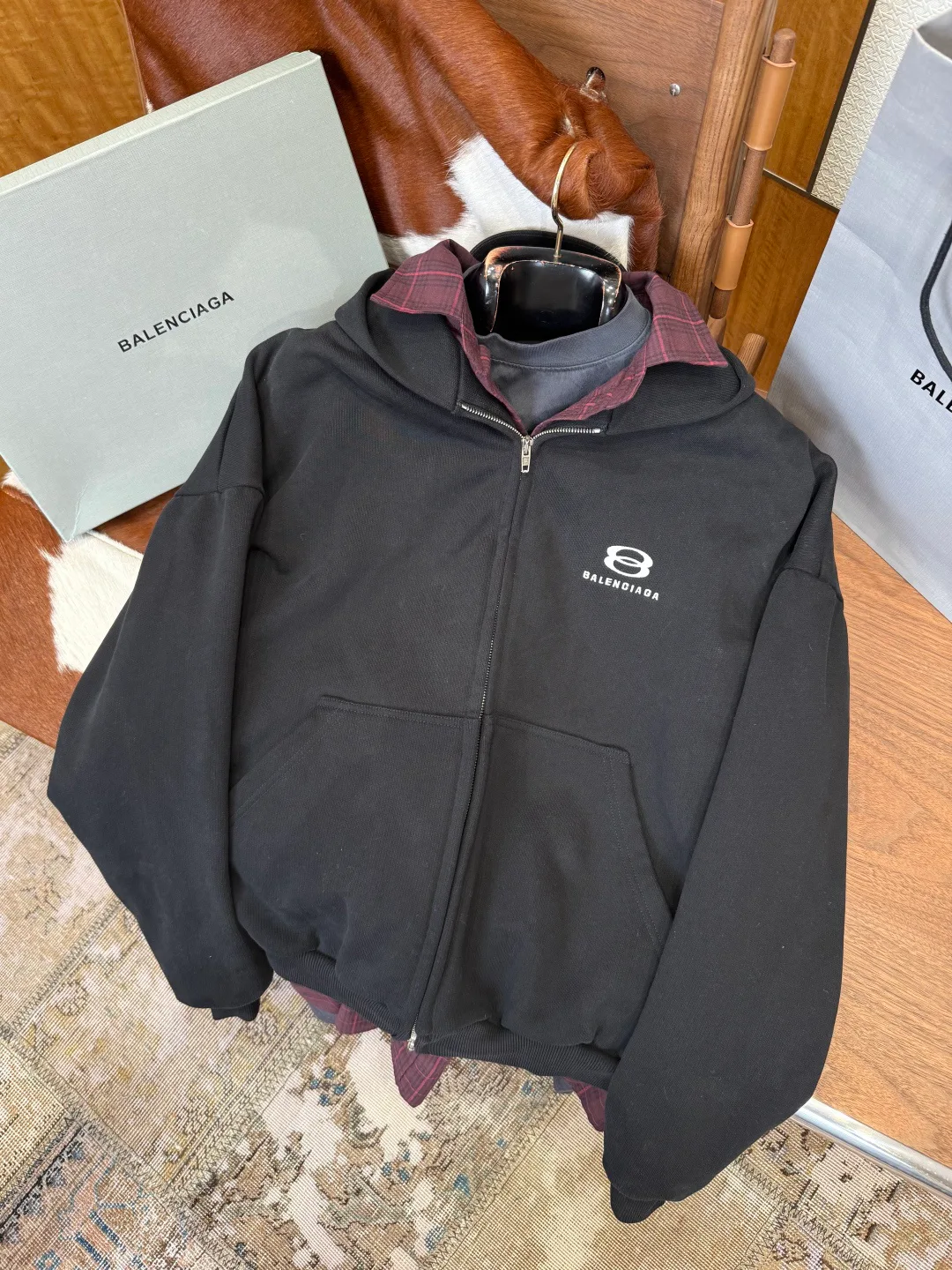 Куртки И Пуховики Мужские Balenciaga 558779