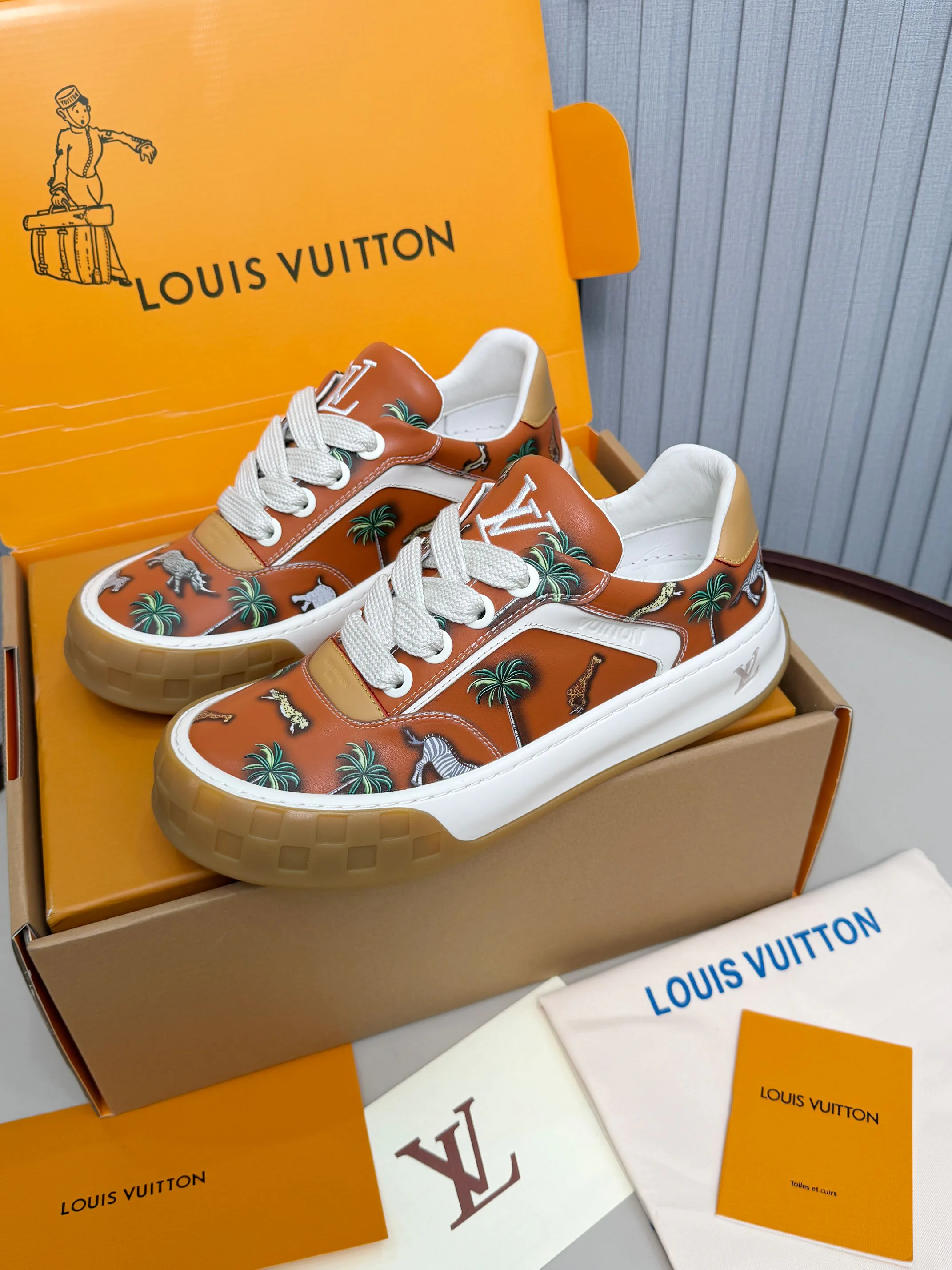 Кроссовки Мужские Louis Vuitton 9737300