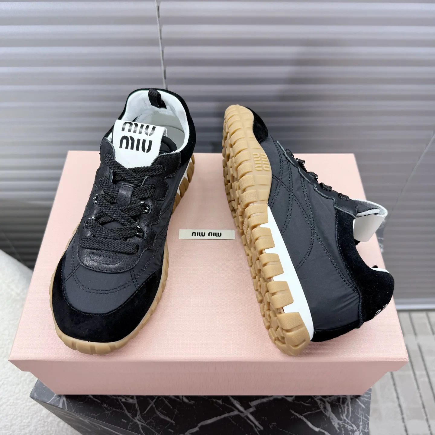 Кроссовки Женские Miu Miu 3742543