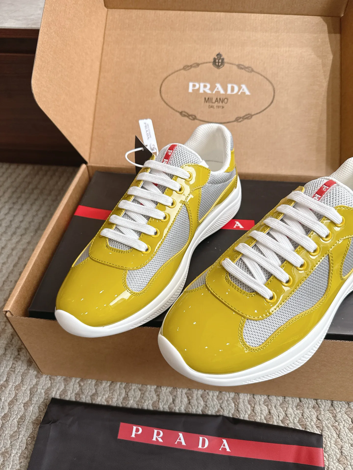 Кроссовки Женские Prada 17470431